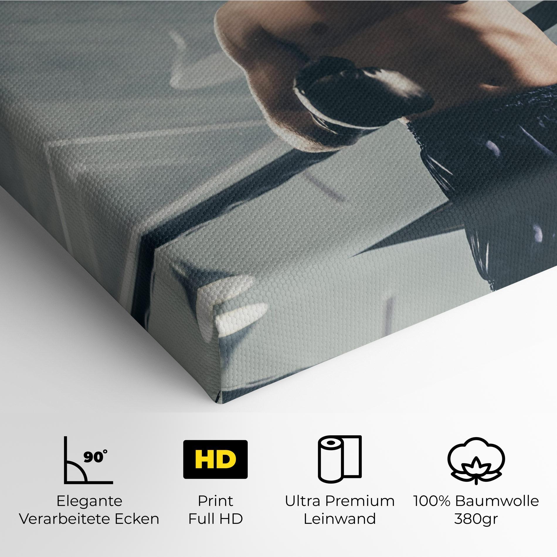 Leinwandbild Knockout King mockup 4