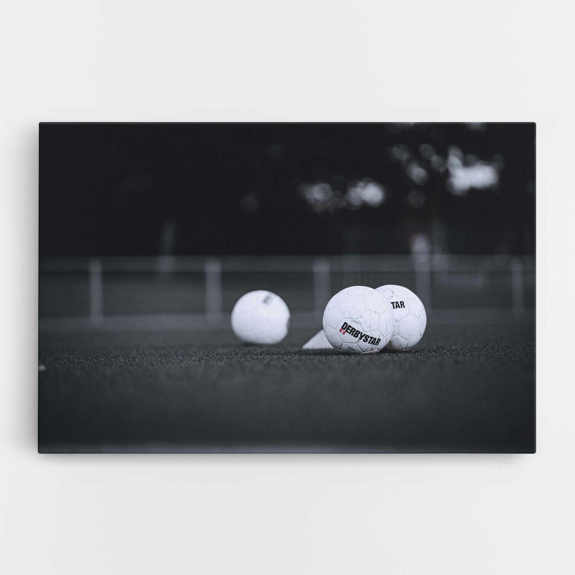 Leinwandbild Golf Ball On Grey mockup 0