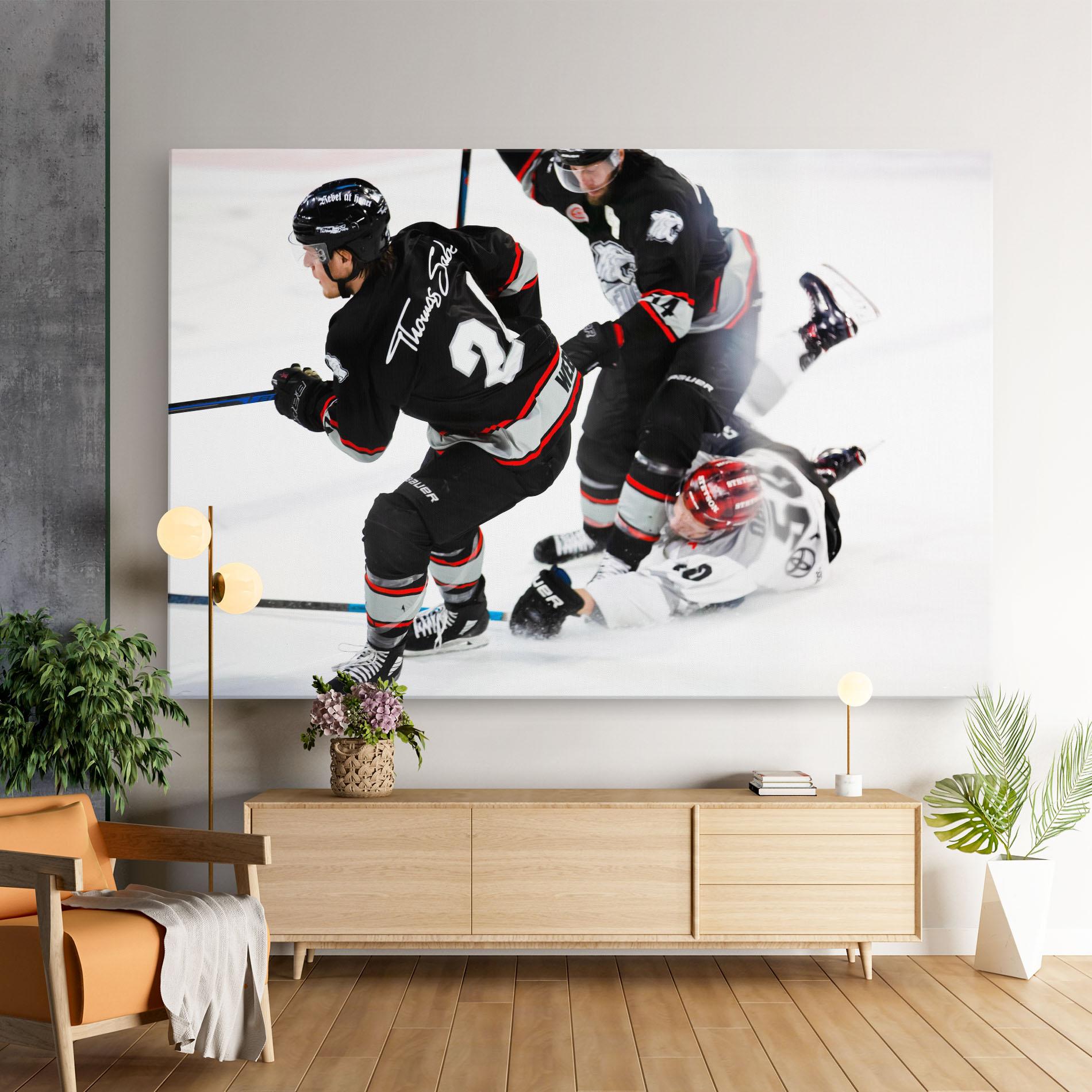 Leinwandbild Breakaway Boss mockup 9