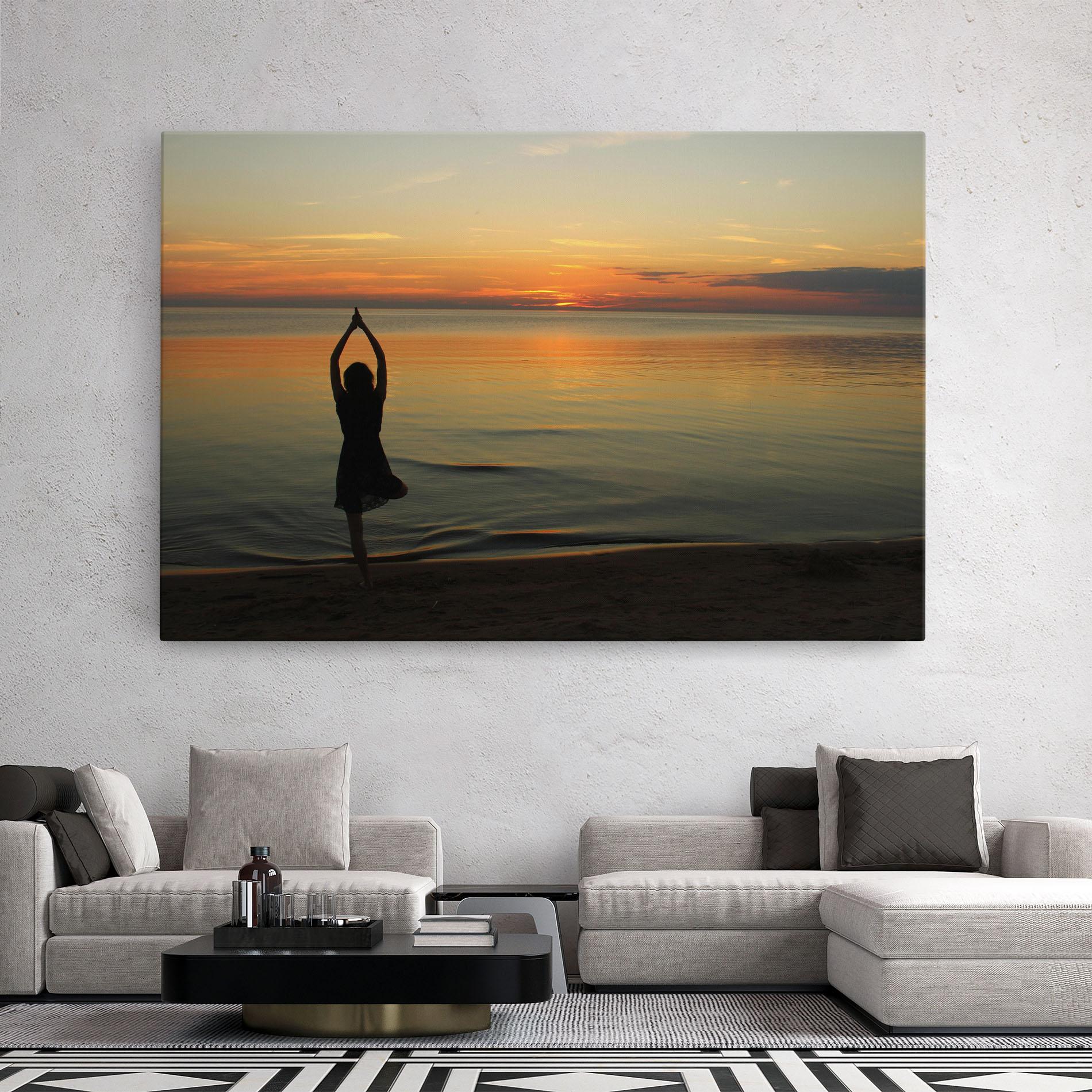 Leinwandbild Gentle Growth mockup 2