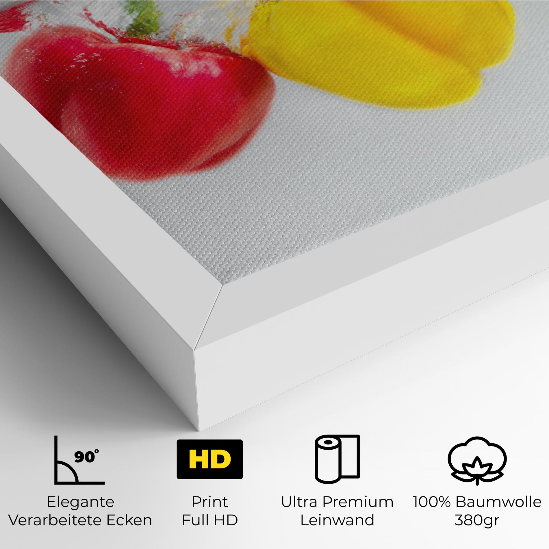 Leinwandbild Bellpepper In Water mockup 4