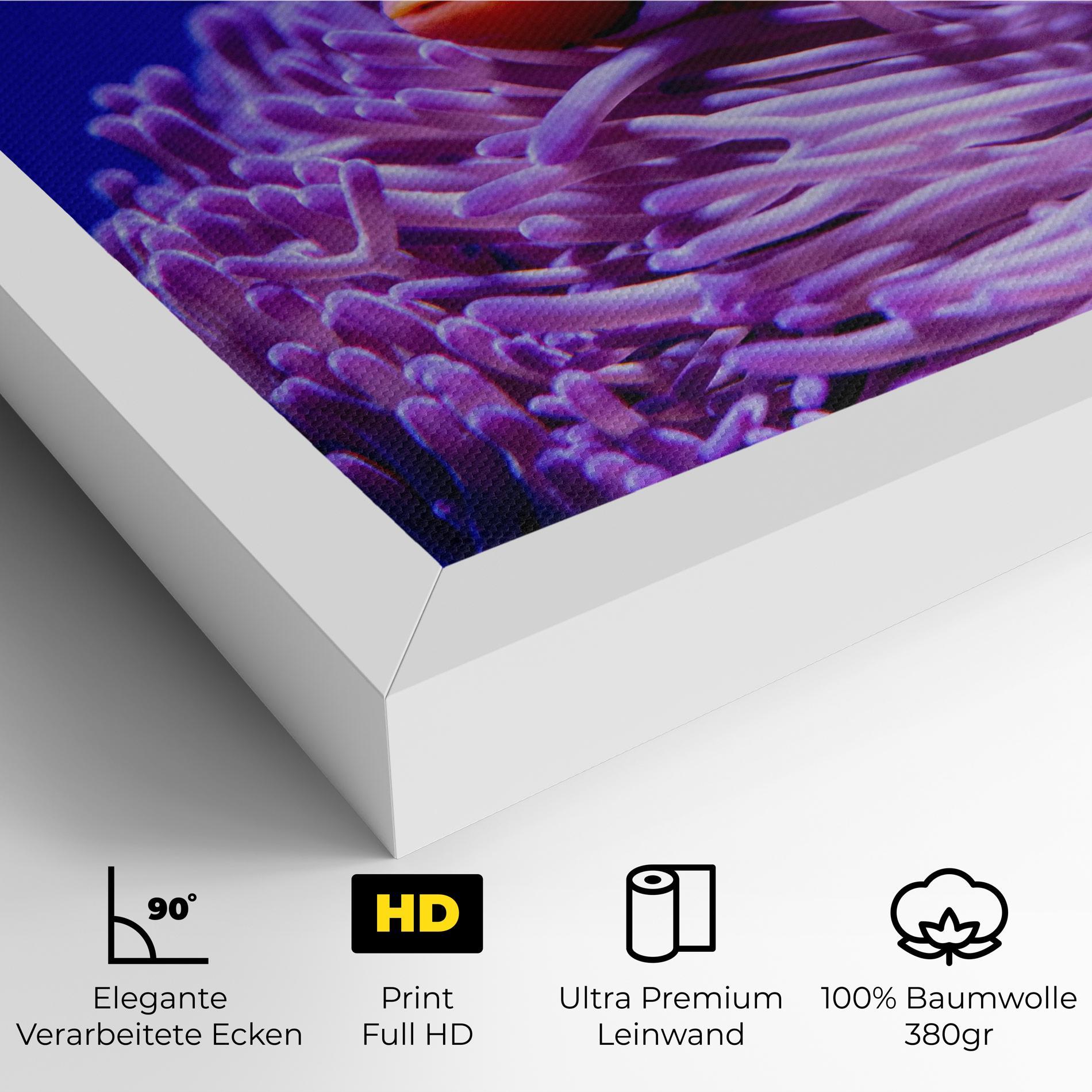 Leinwandbild Angry Nemo mockup 4