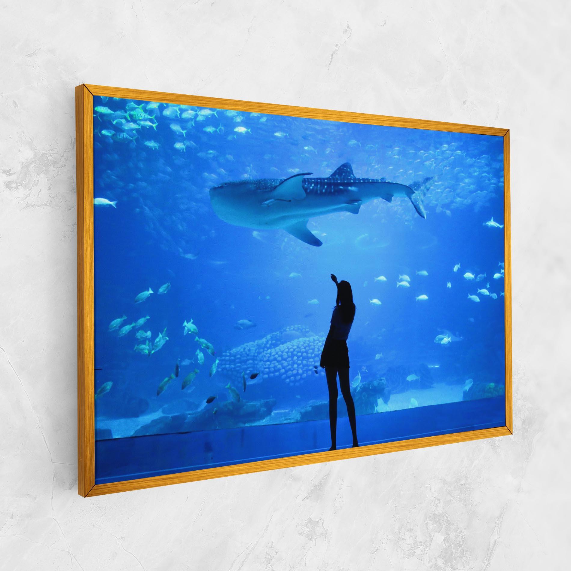 Leinwandbild Aquarium Girl mockup 1