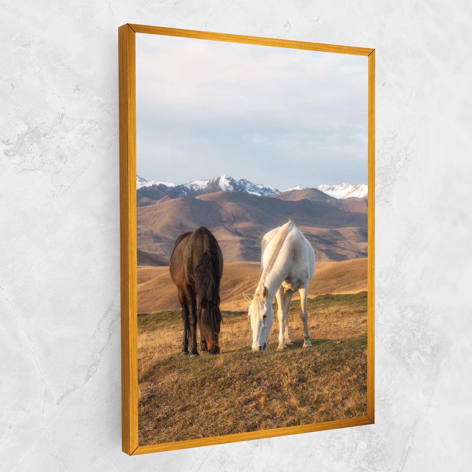 Leinwandbild Mountain Horses mockup 1