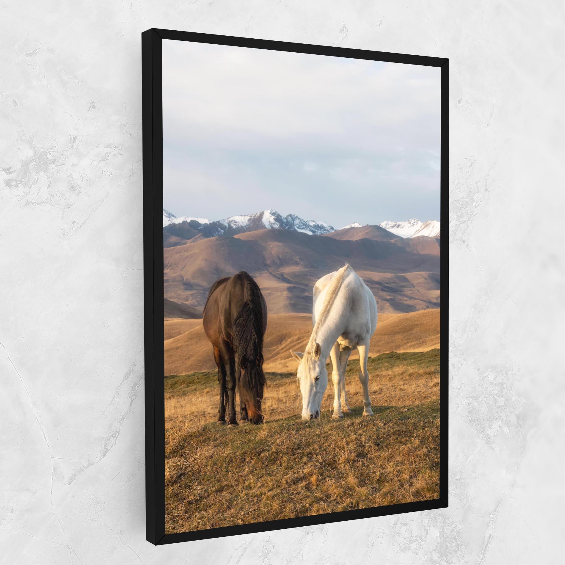 Leinwandbild Mountain Horses mockup 1
