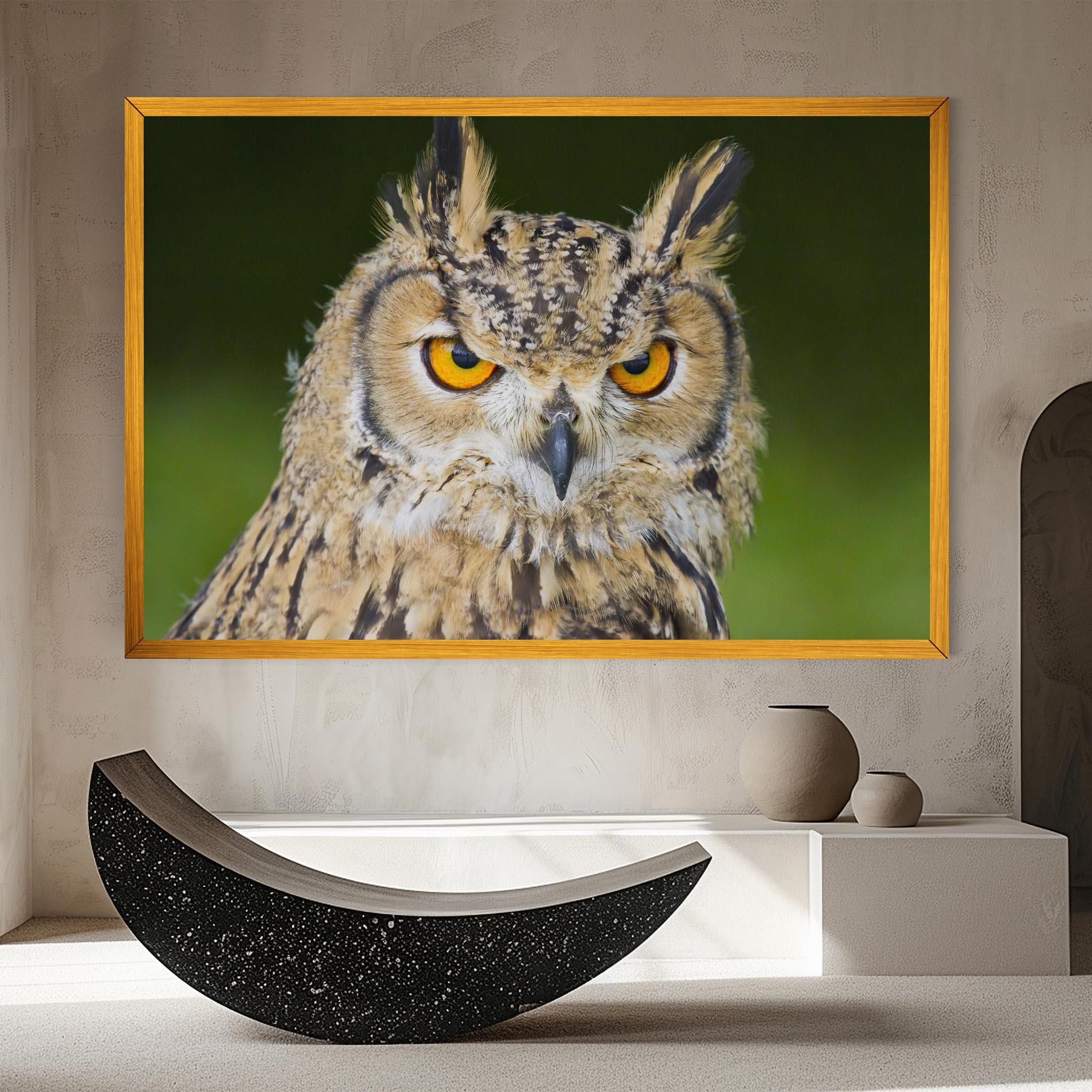 Leinwandbild Angry Owl mockup 8