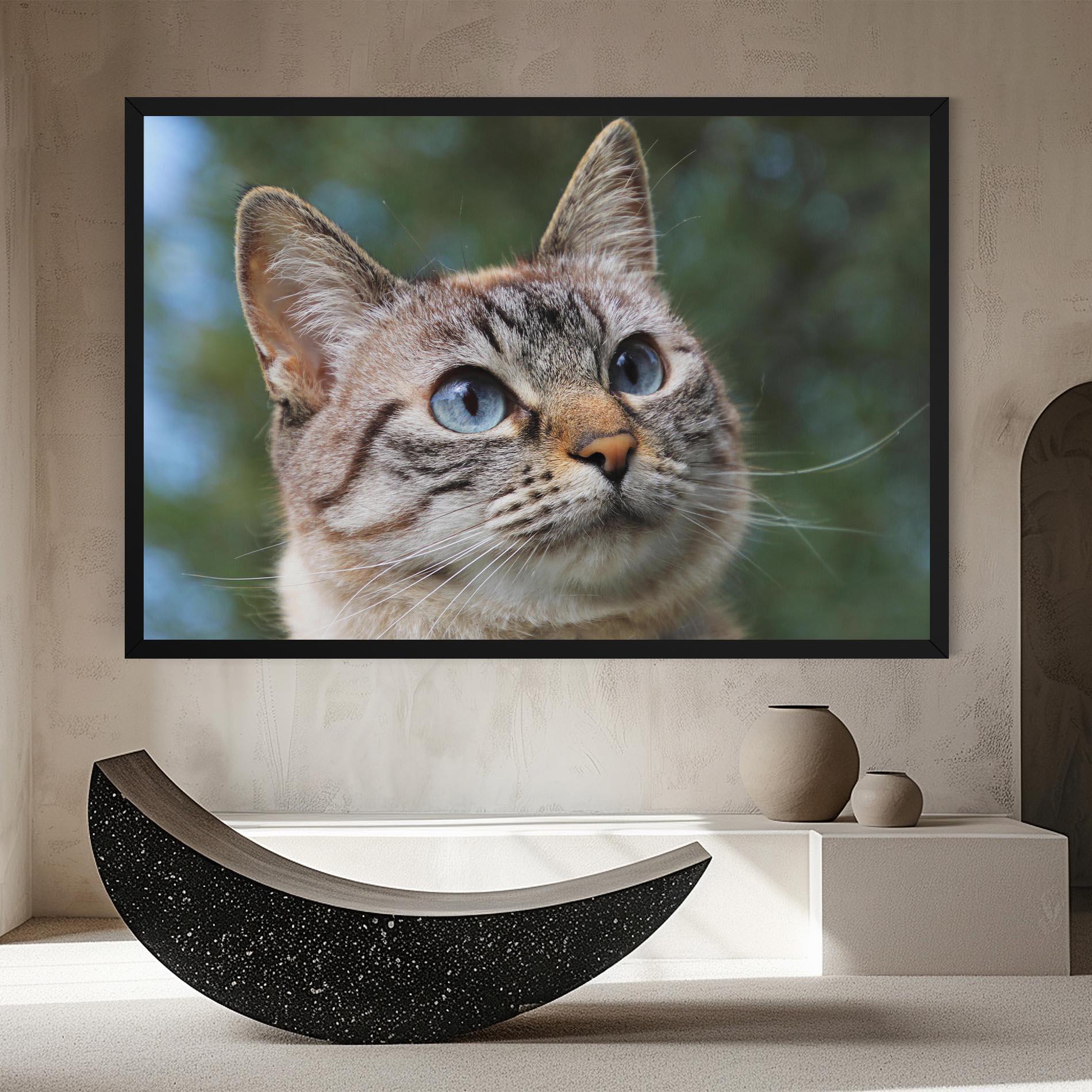 Leinwandbild Blue Eyes Cutie mockup 8