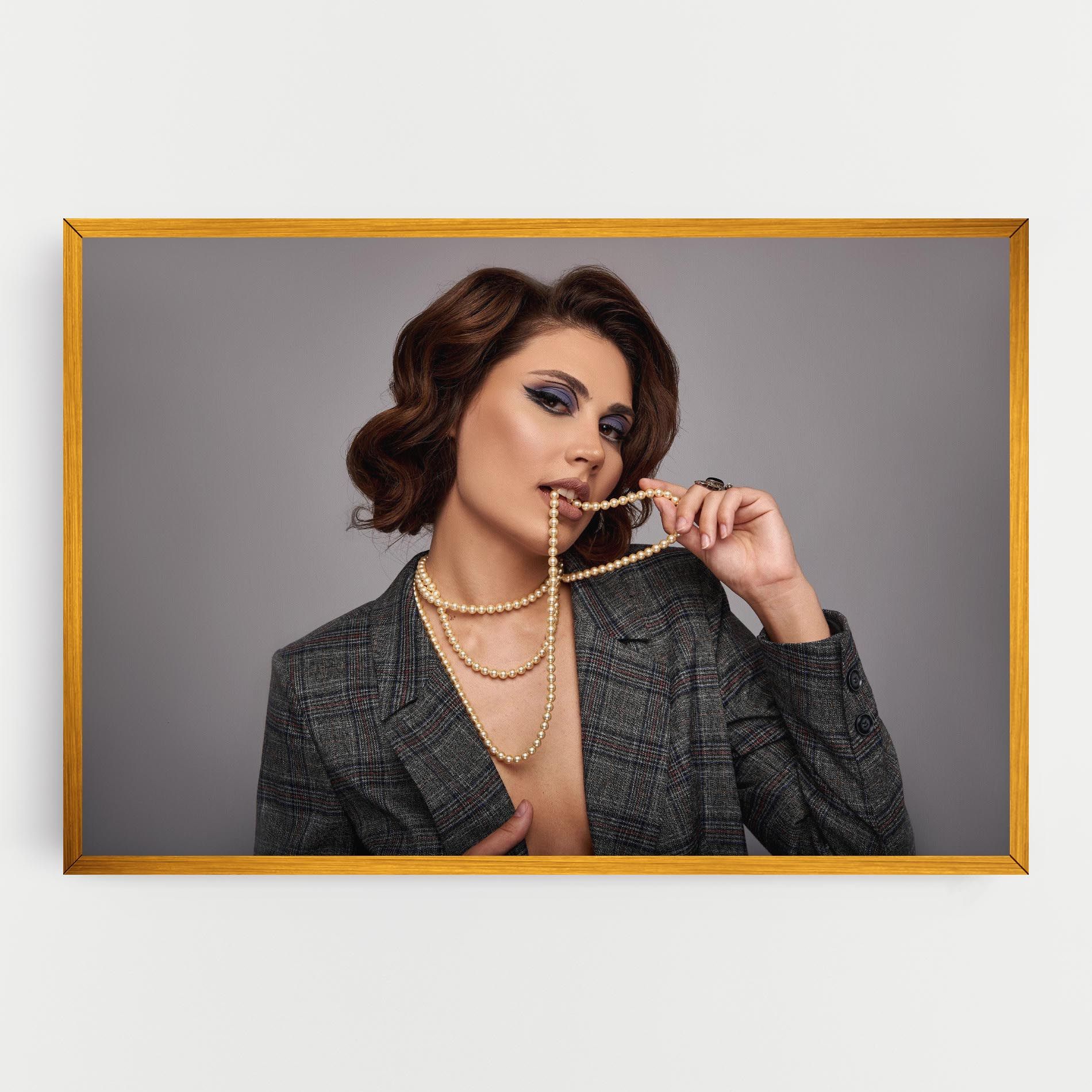 Gold Pearls mockup 0