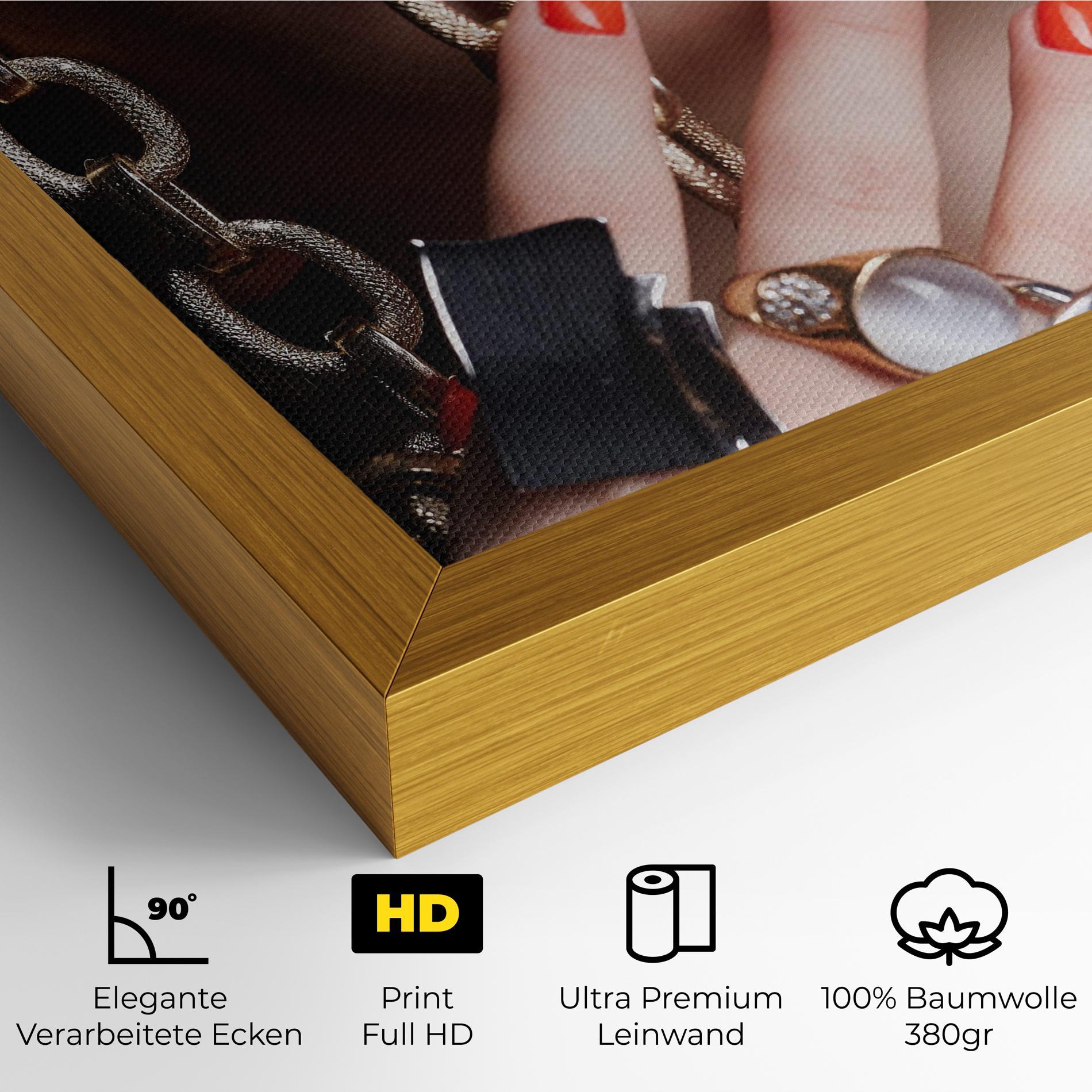 Leinwandbild Big Chain Woman mockup 4