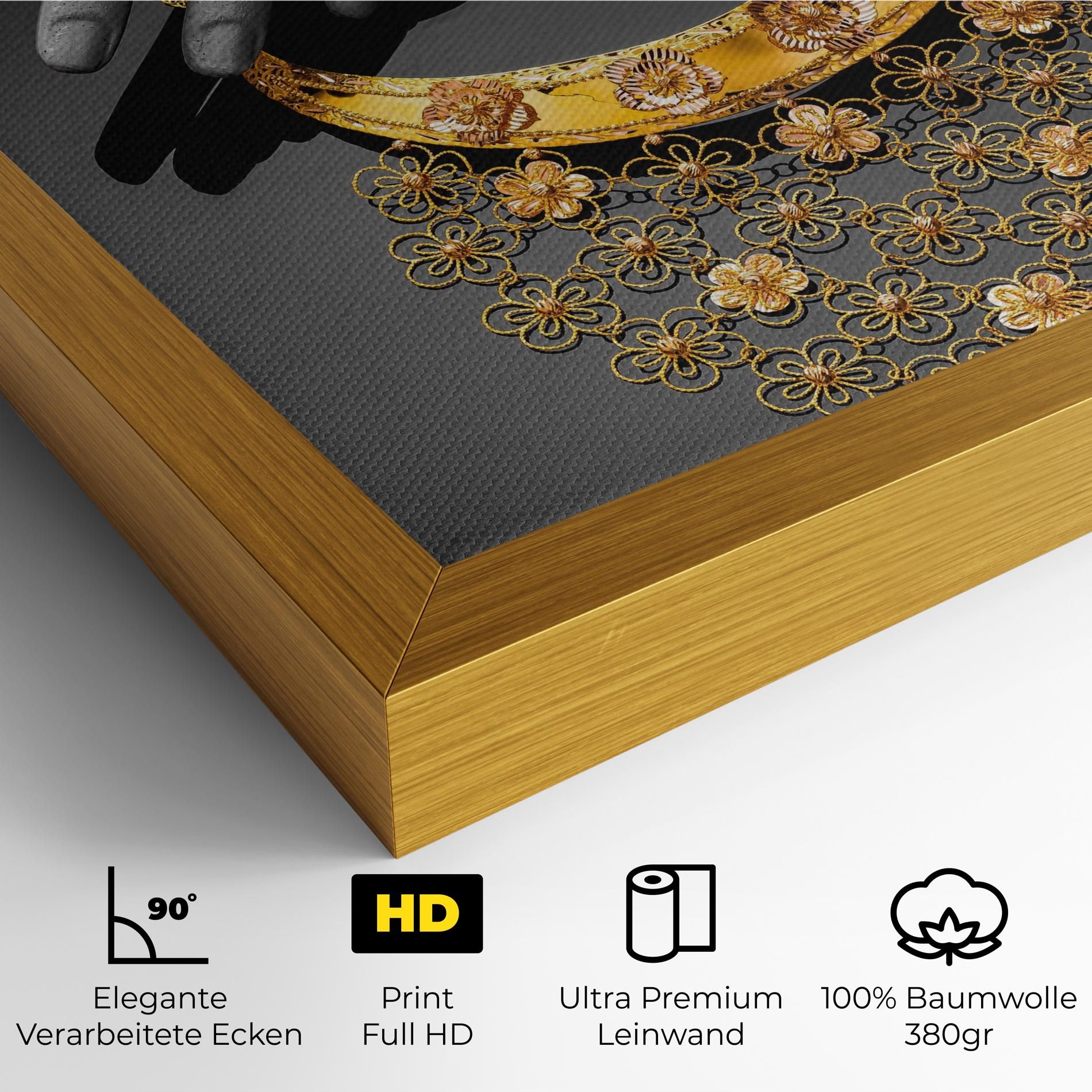 Golden Jewelery Set mockup 4