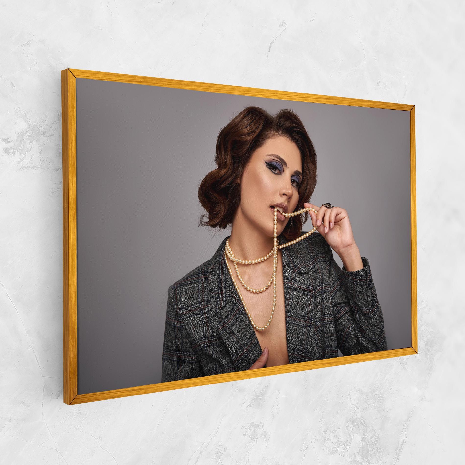 Gold Pearls mockup 1