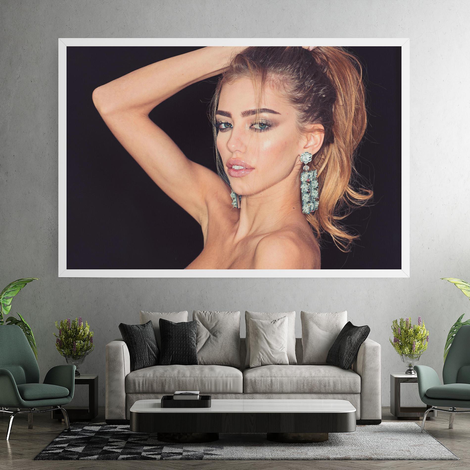 Leinwandbild Flower Earrings mockup 7