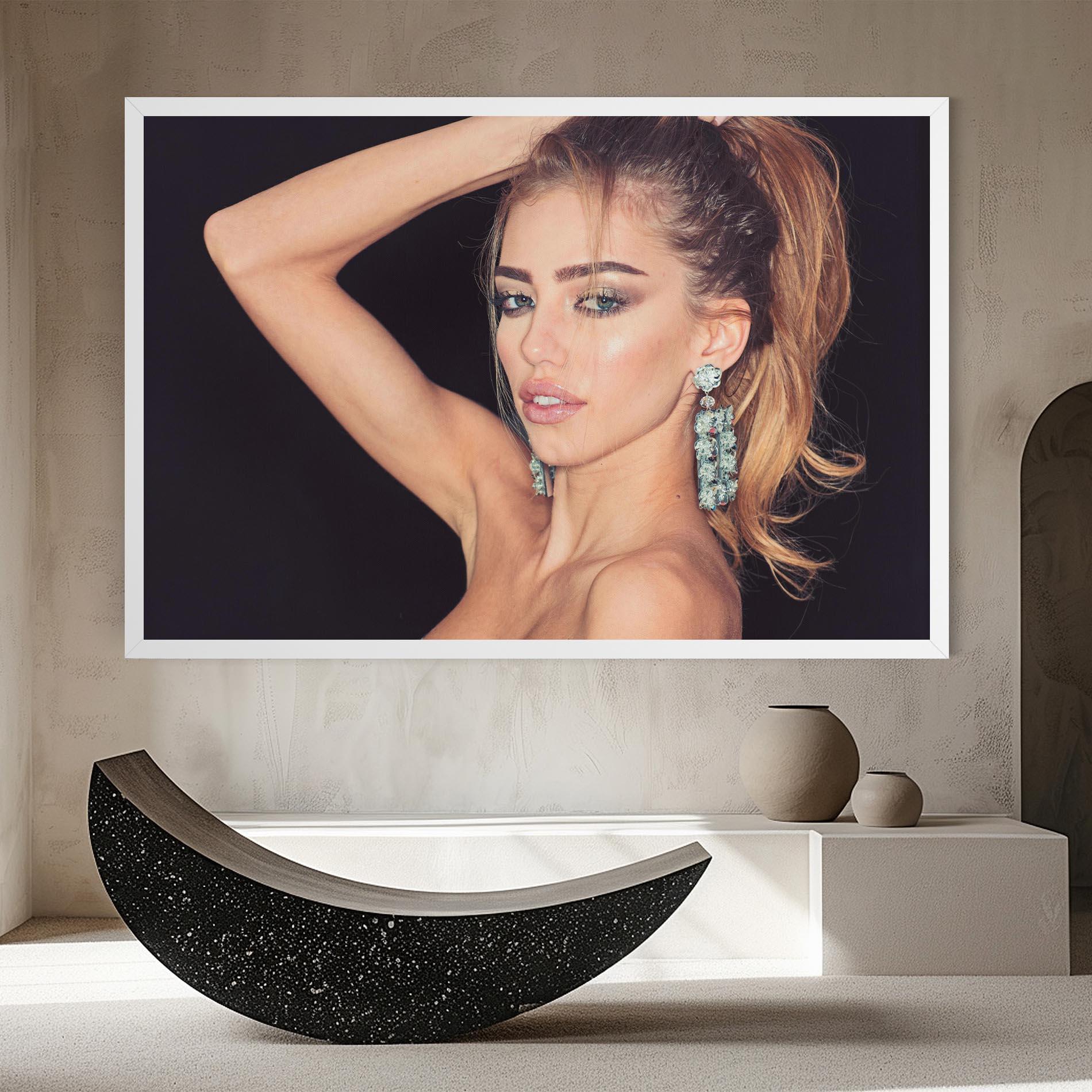 Leinwandbild Flower Earrings mockup 8