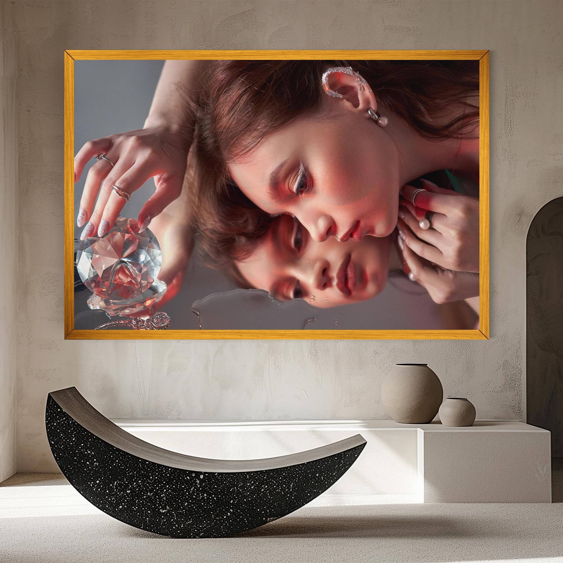 Big Diamond Hand mockup 8