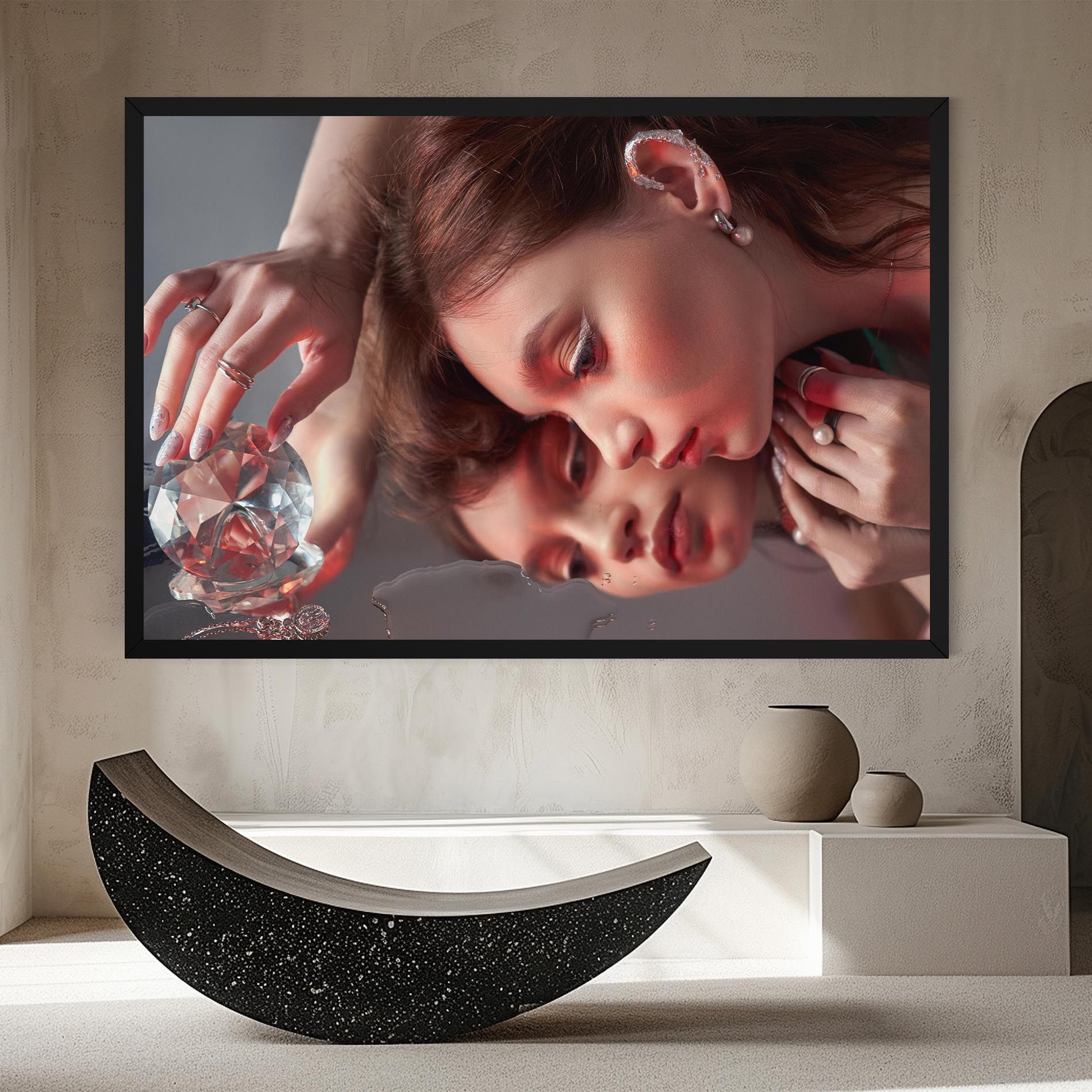 Big Diamond Hand mockup 8