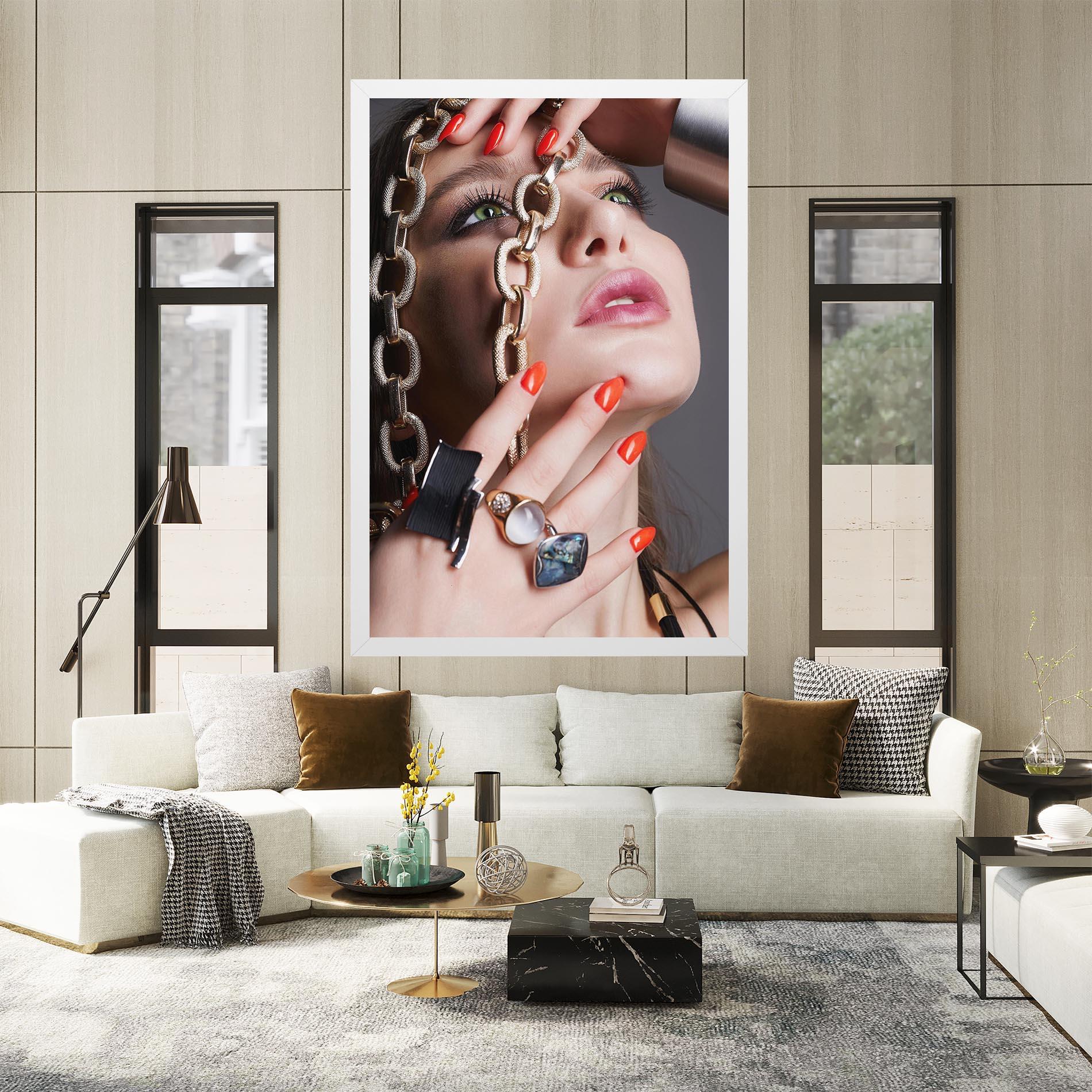 Leinwandbild Big Chain Woman mockup 2