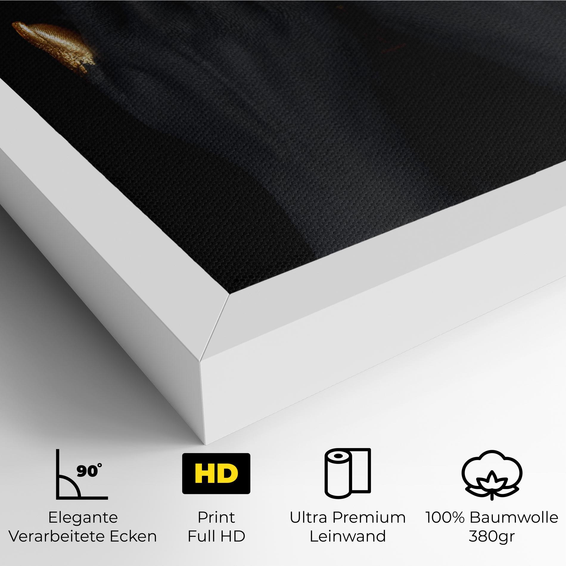 Leinwandbild Gold Fingertips Chain mockup 4