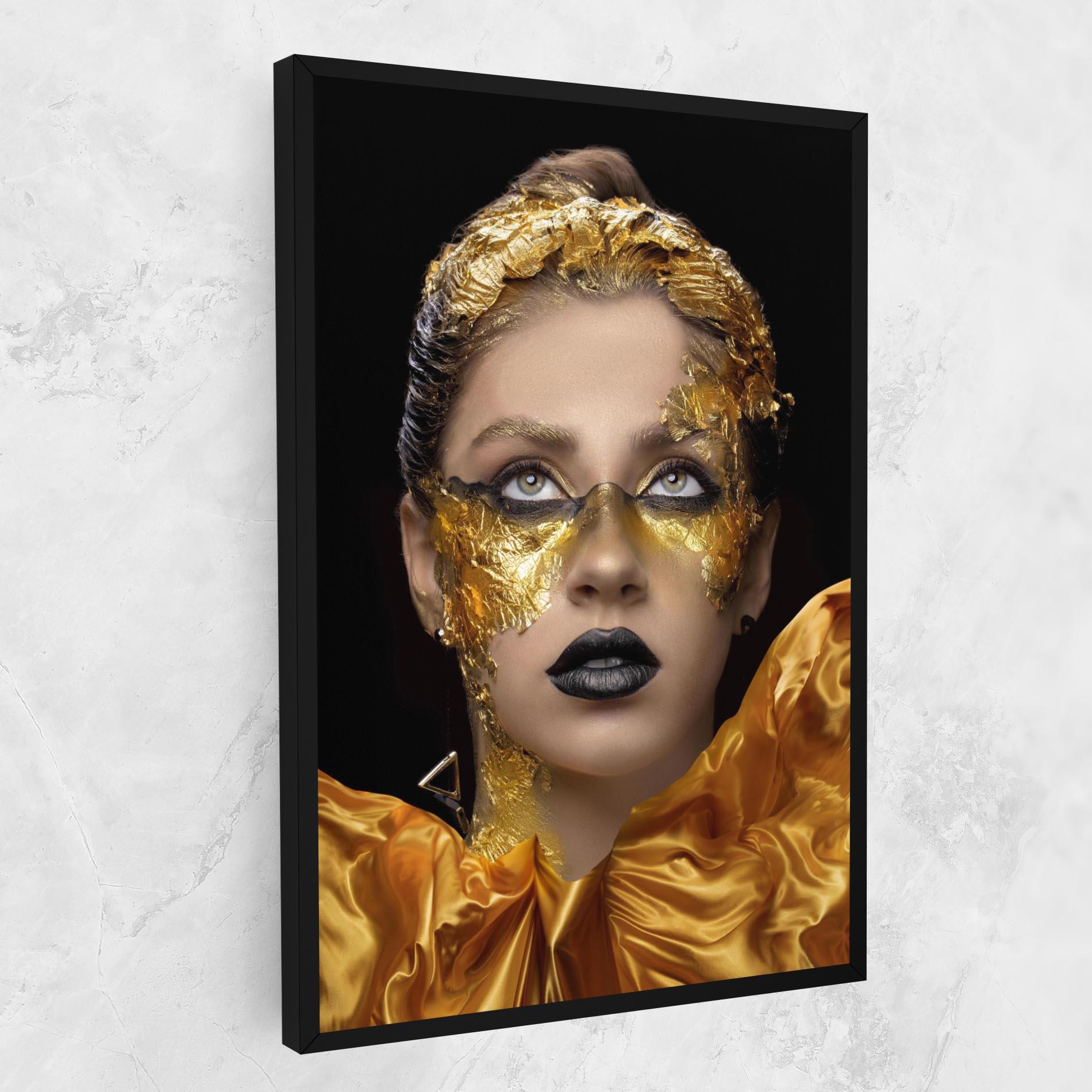 Leinwandbild Glamorous Gold Outfit mockup 1