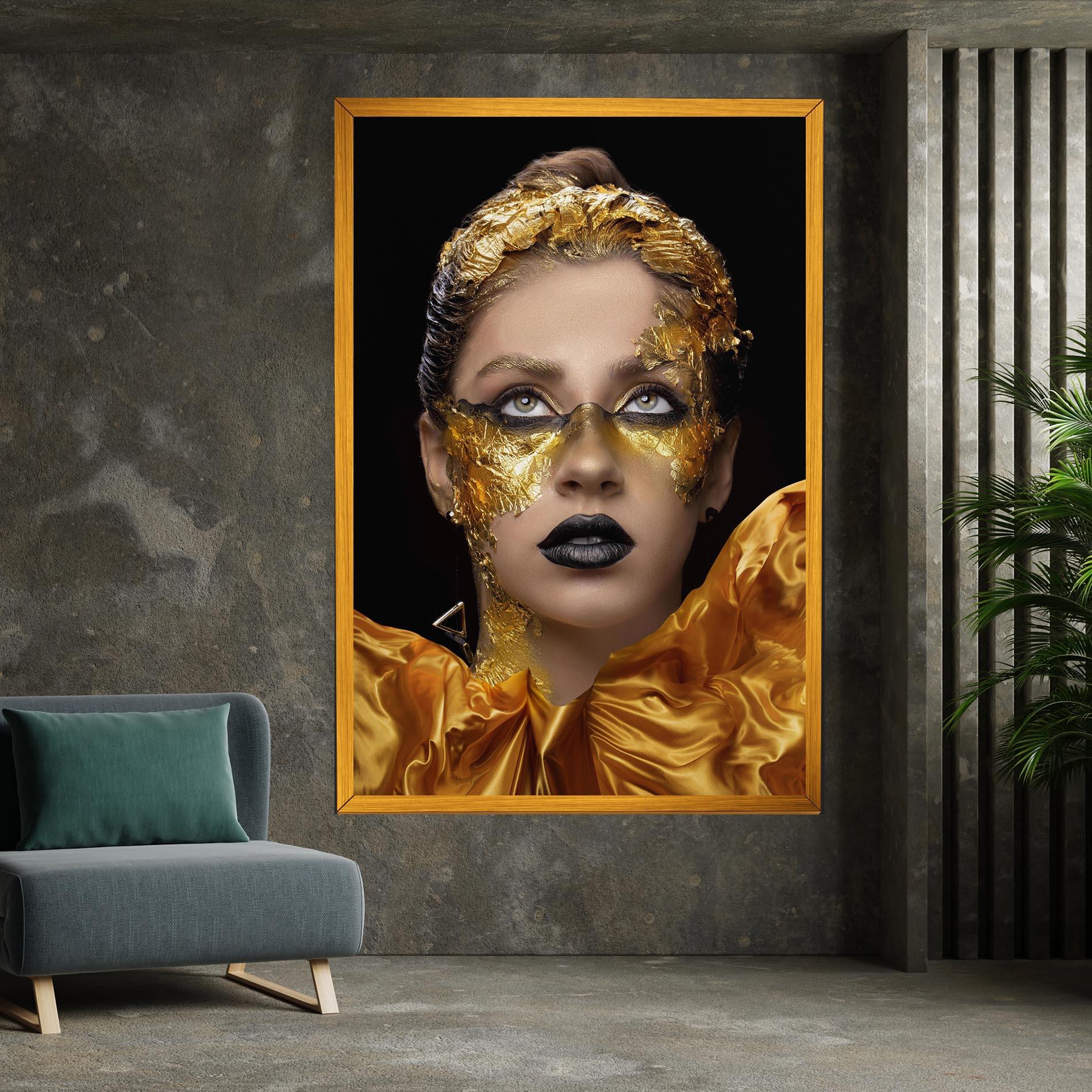 Leinwandbild Glamorous Gold Outfit mockup 7