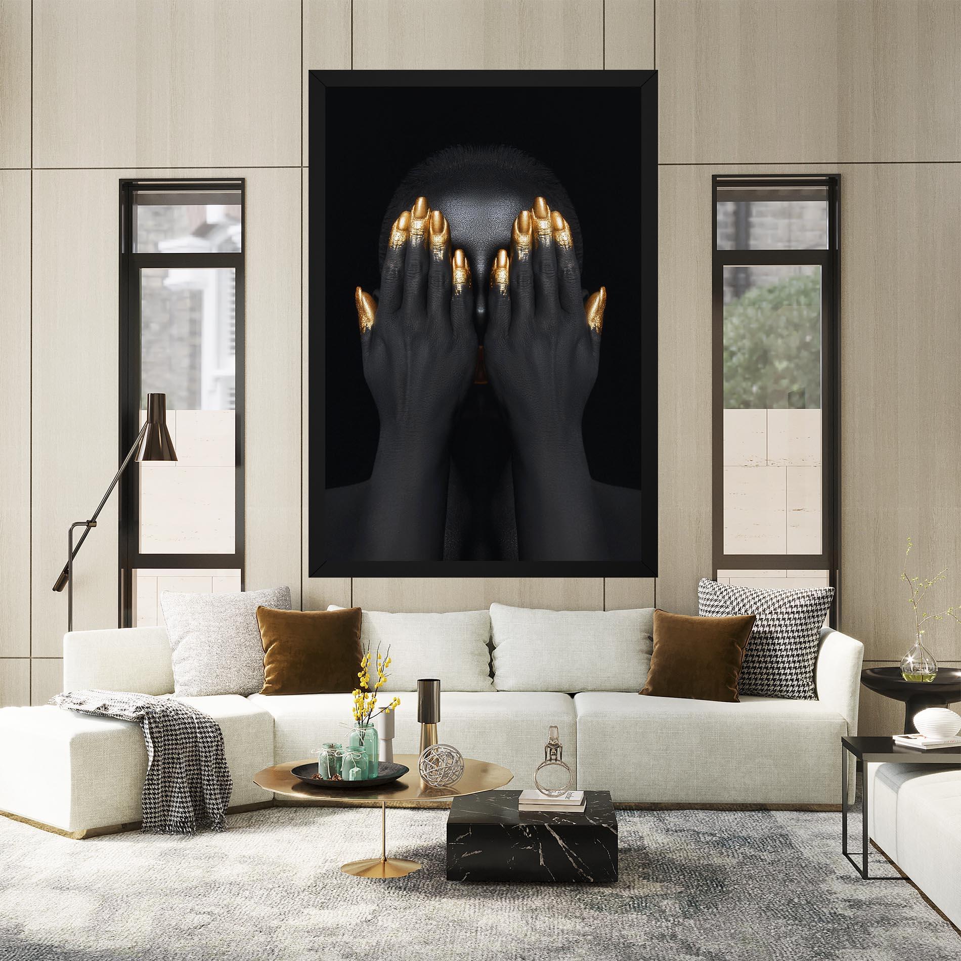 Leinwandbild Gold Fingertips Chain mockup 2