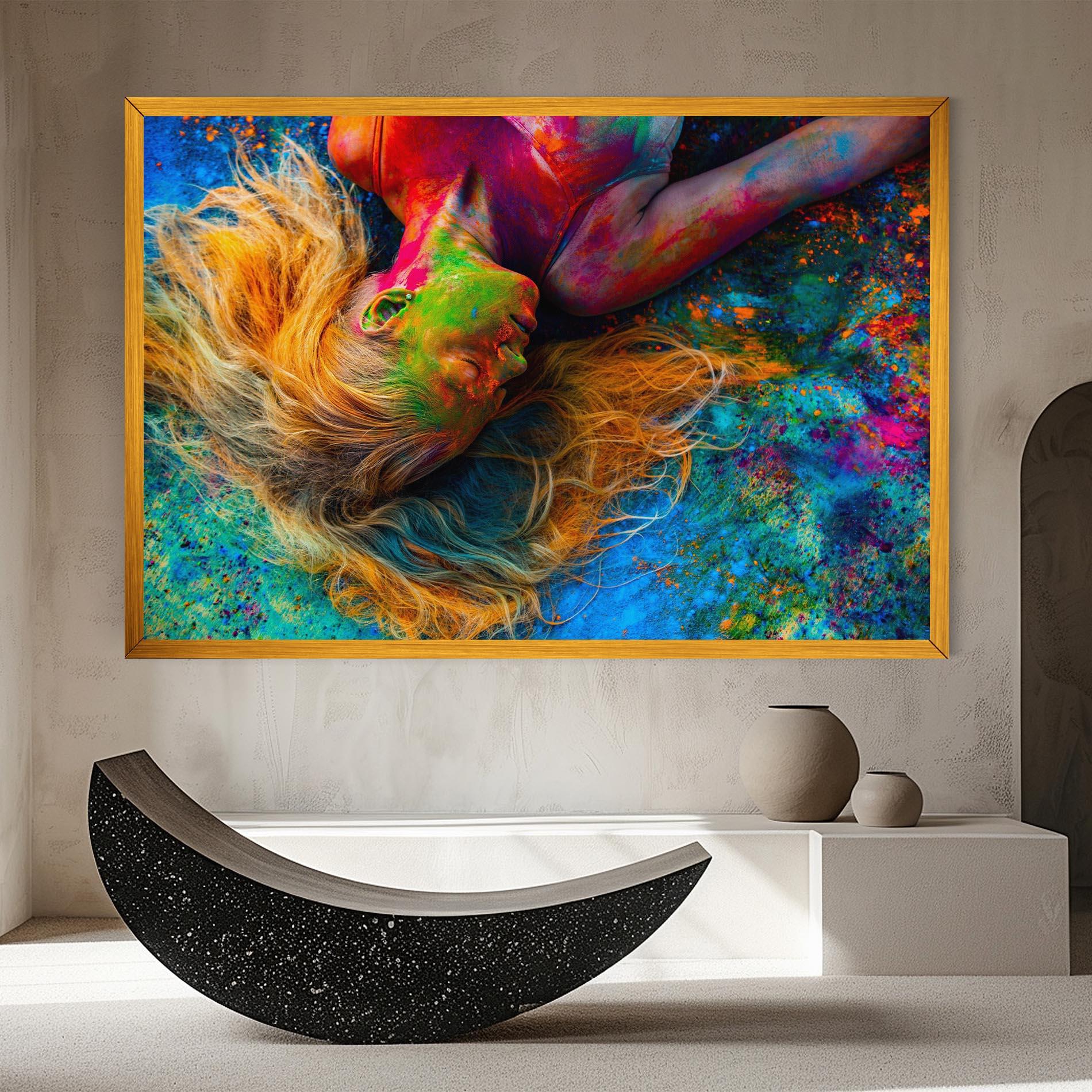 Leinwandbild Powder Holi Woman mockup 8