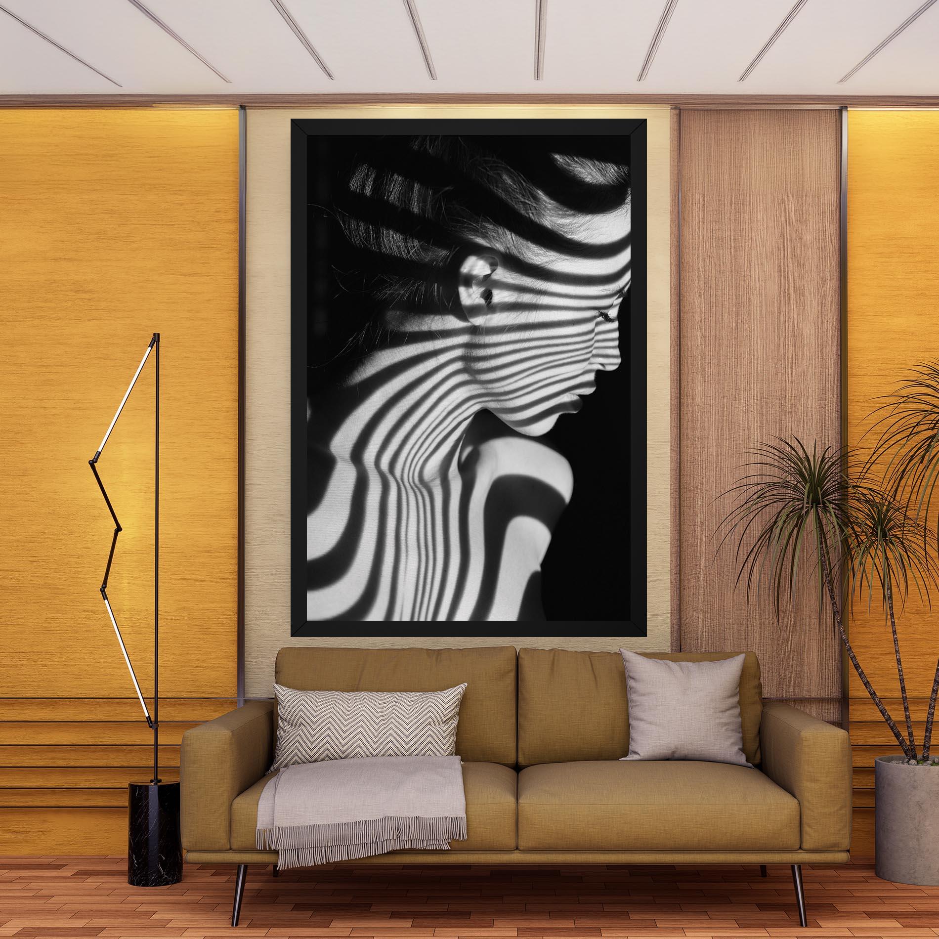 Leinwandbild Zebra Stripes Woman mockup 9