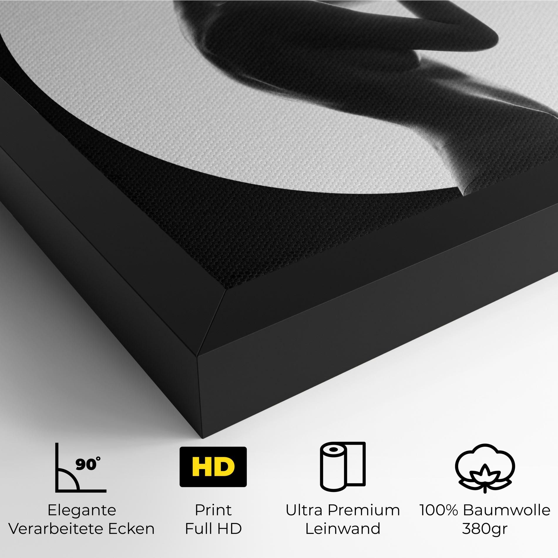 Circle Woman Body mockup 4