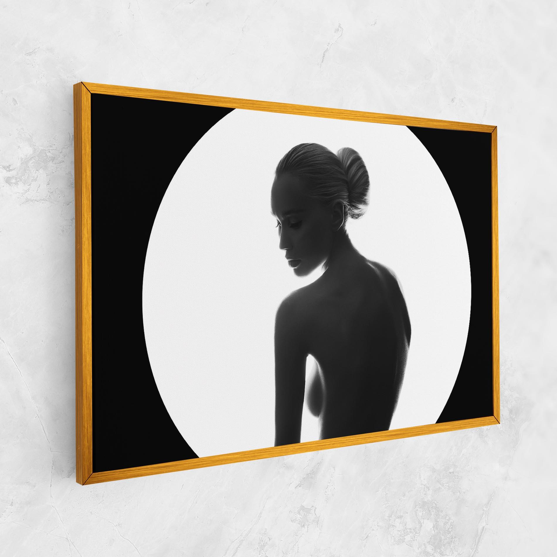 Leinwandbild Woman Body Circle mockup 1