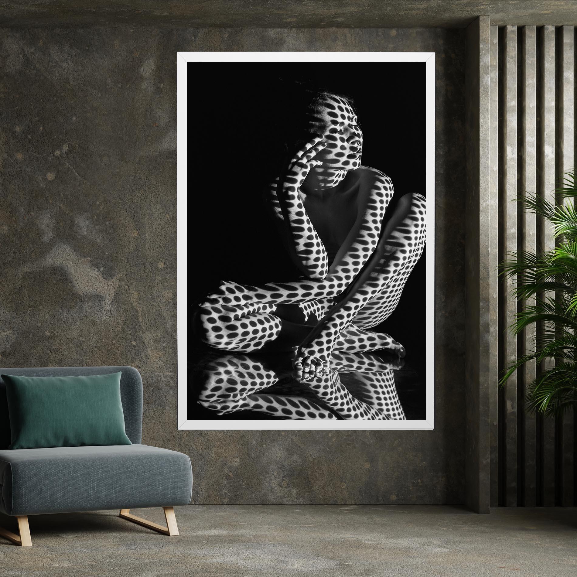 Leinwandbild Black White Pattern Woman mockup 7