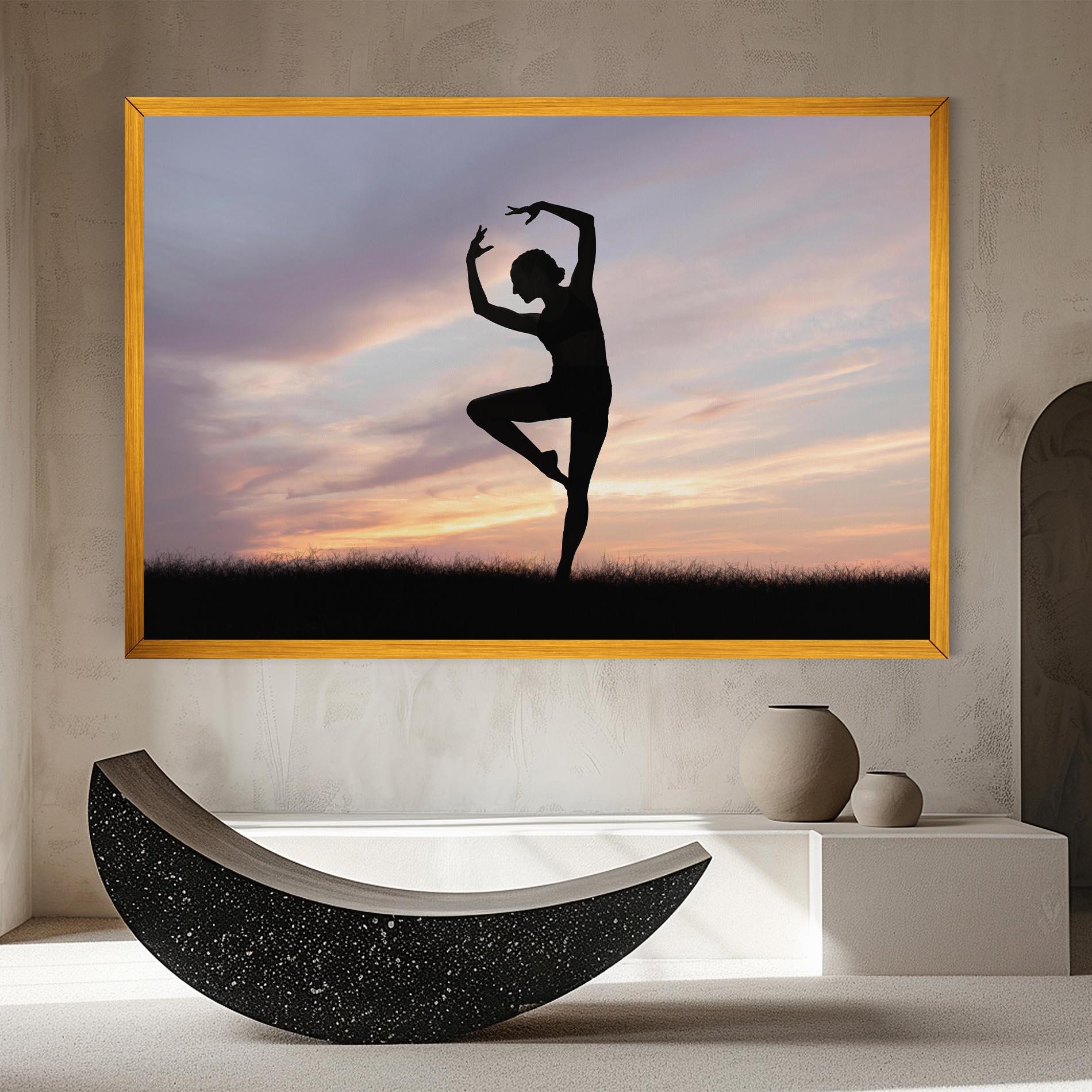 Leinwandbild Purple Sky Posing mockup 8