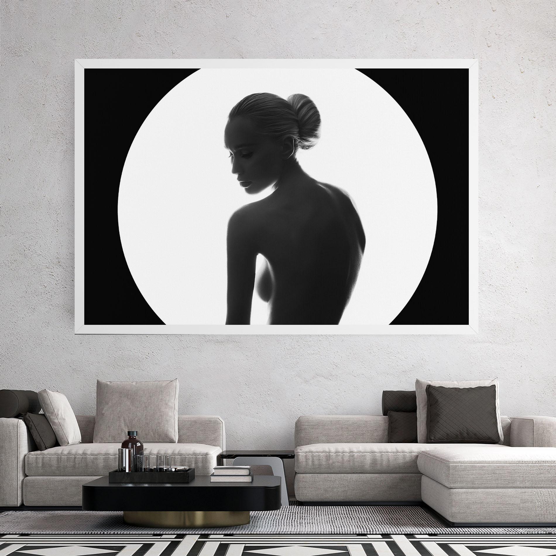 Leinwandbild Woman Body Circle mockup 2