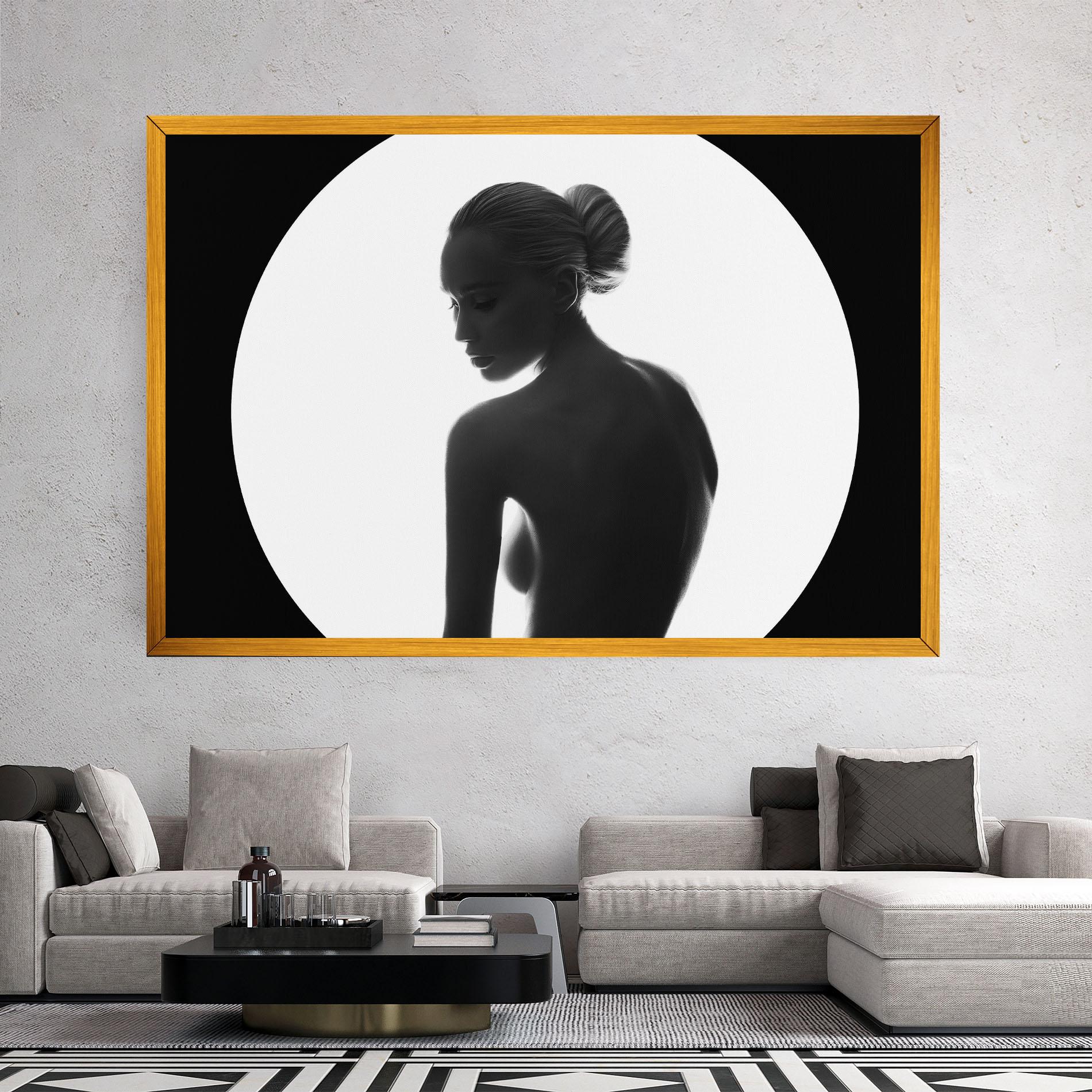 Leinwandbild Woman Body Circle mockup 2