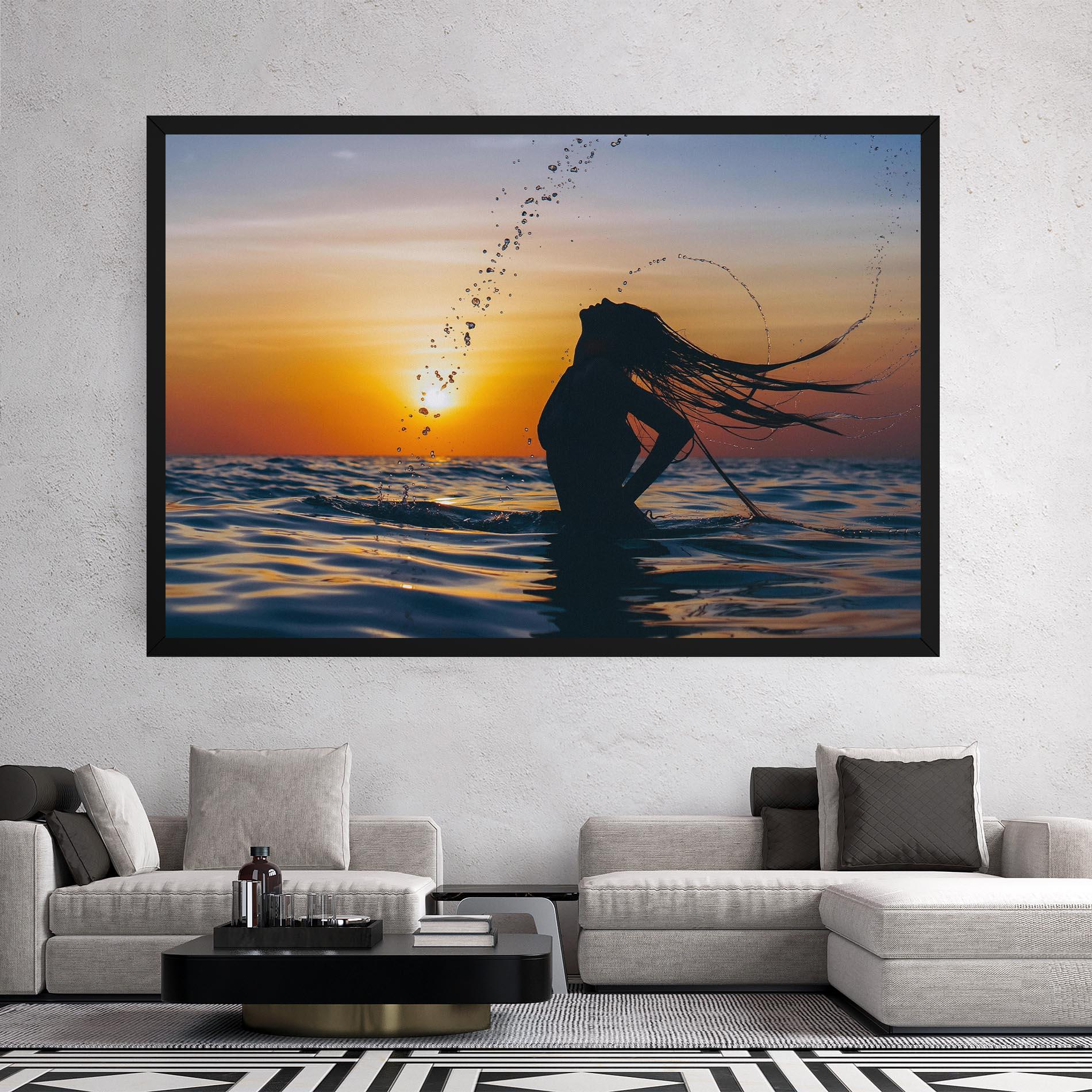 Leinwandbild Ocean Woman Shilouette mockup 2