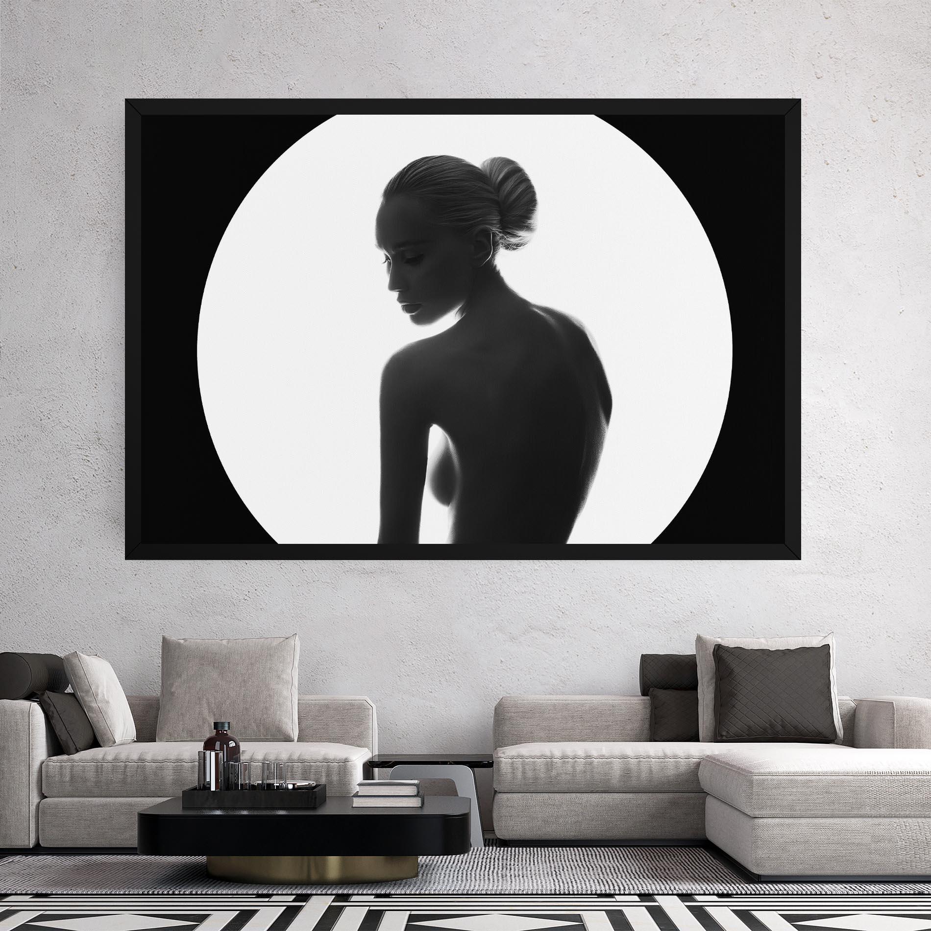 Leinwandbild Woman Body Circle mockup 2