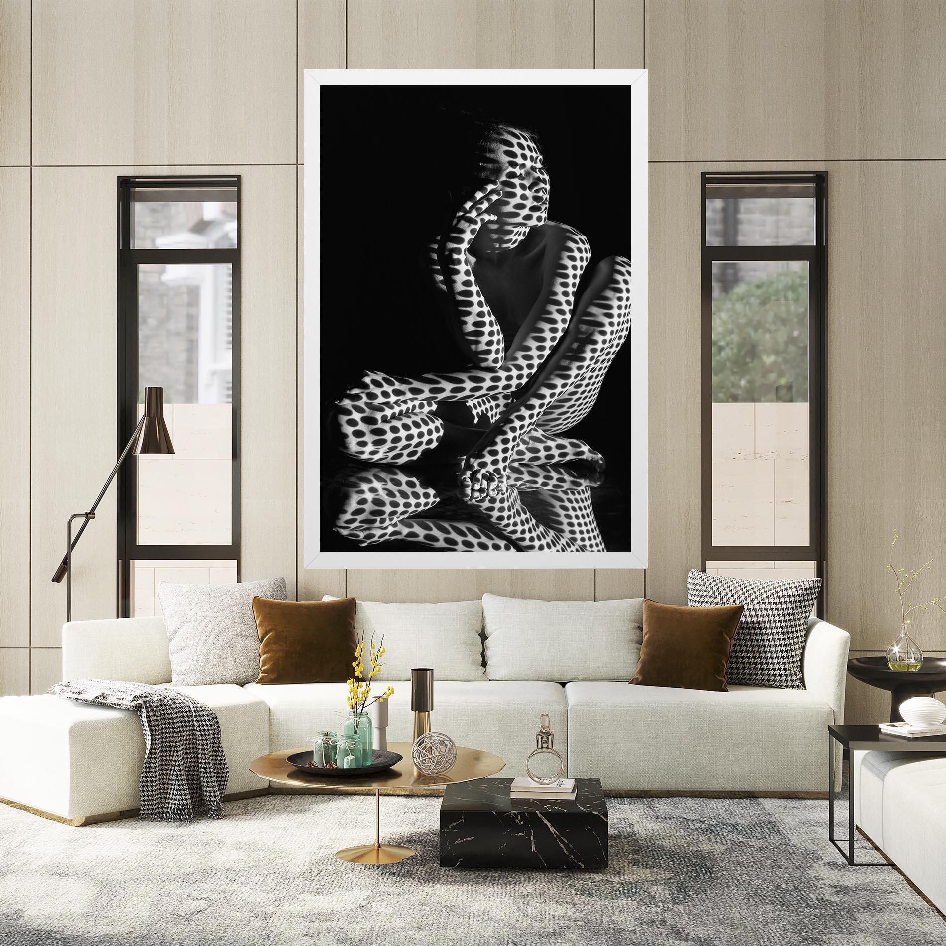 Leinwandbild Black White Pattern Woman mockup 2