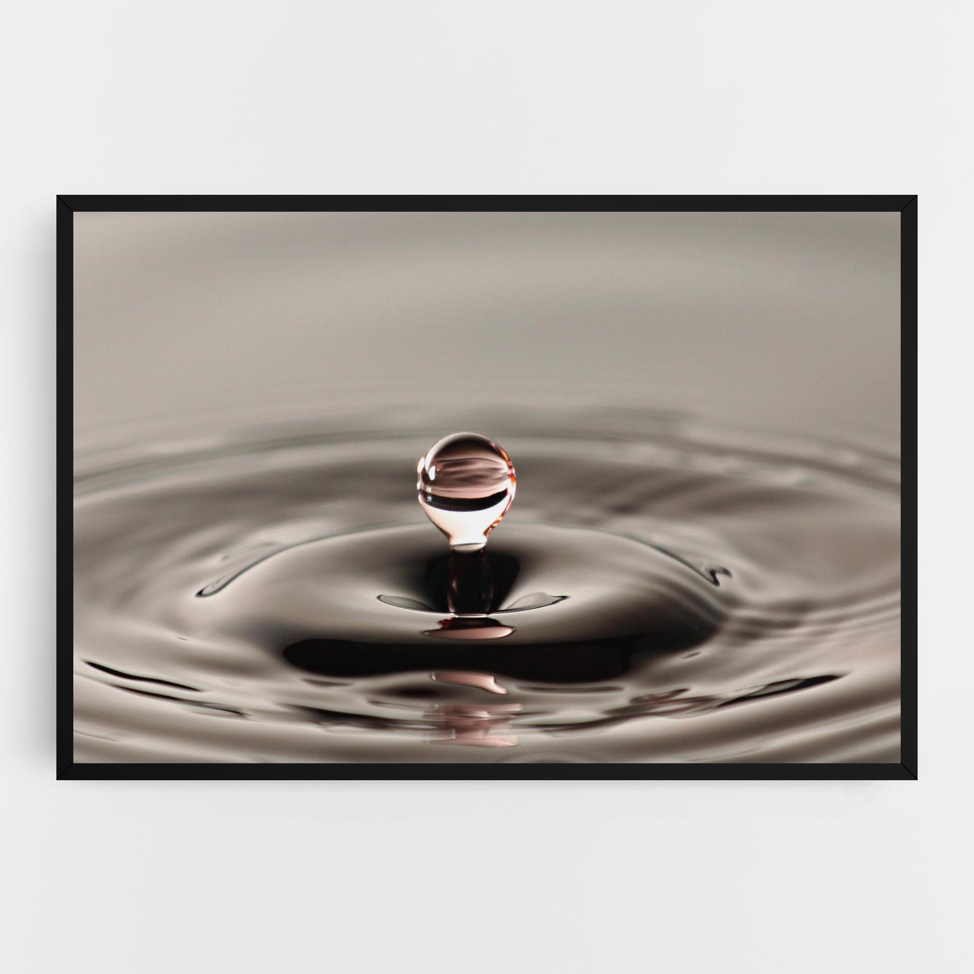 Leinwandbild Close Red Water Drop mockup 0