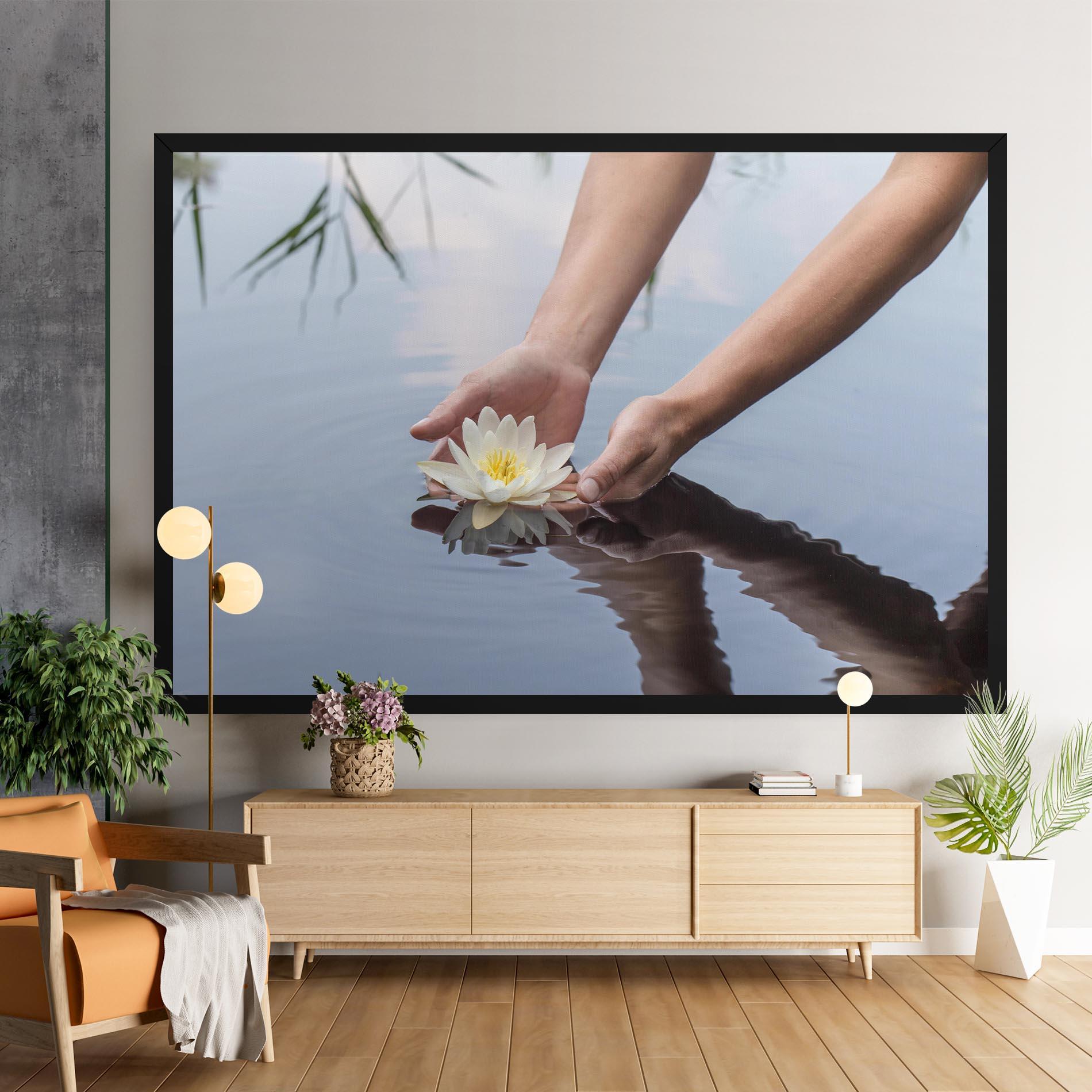 Leinwandbild Holding Lake Flower mockup 9