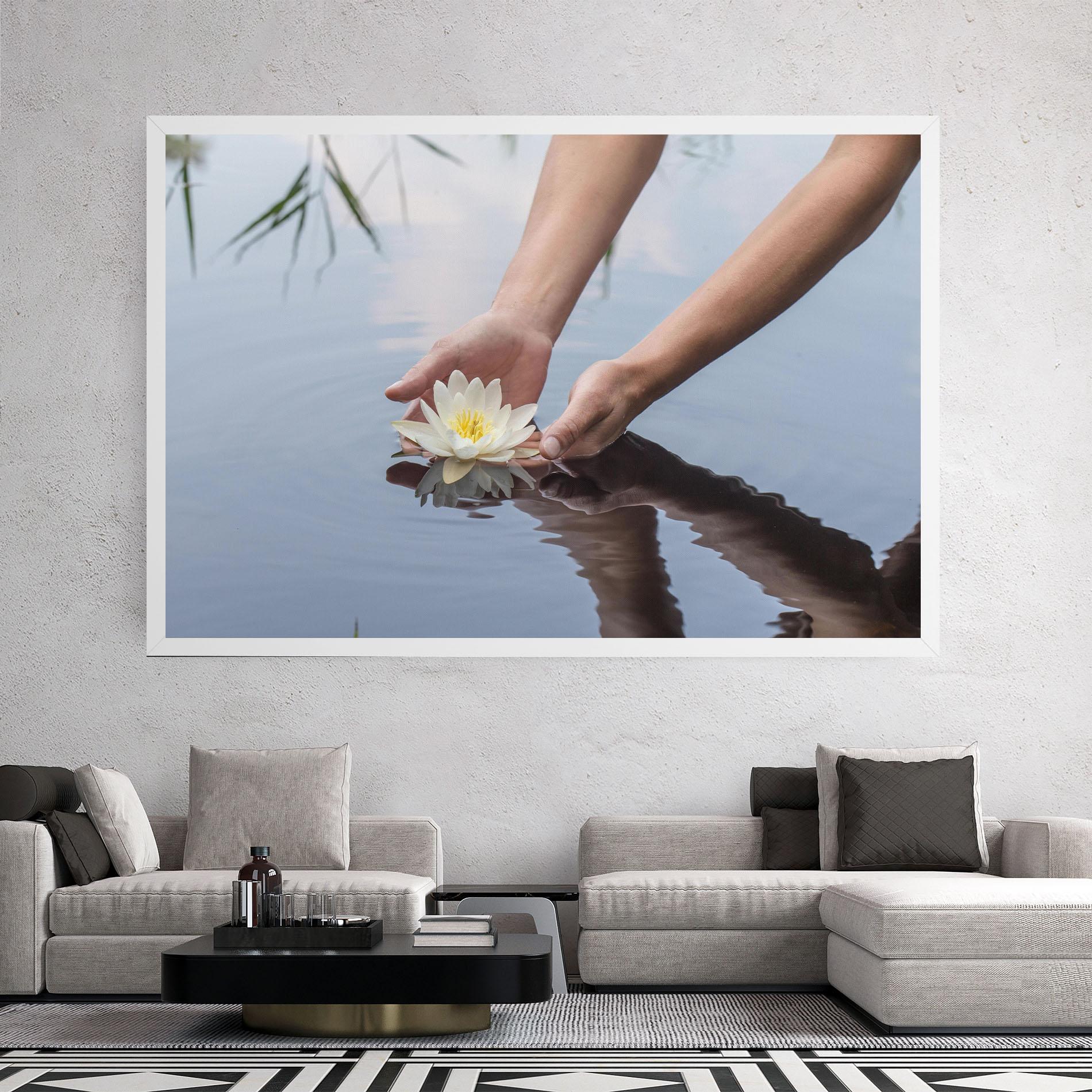 Leinwandbild Holding Lake Flower mockup 2