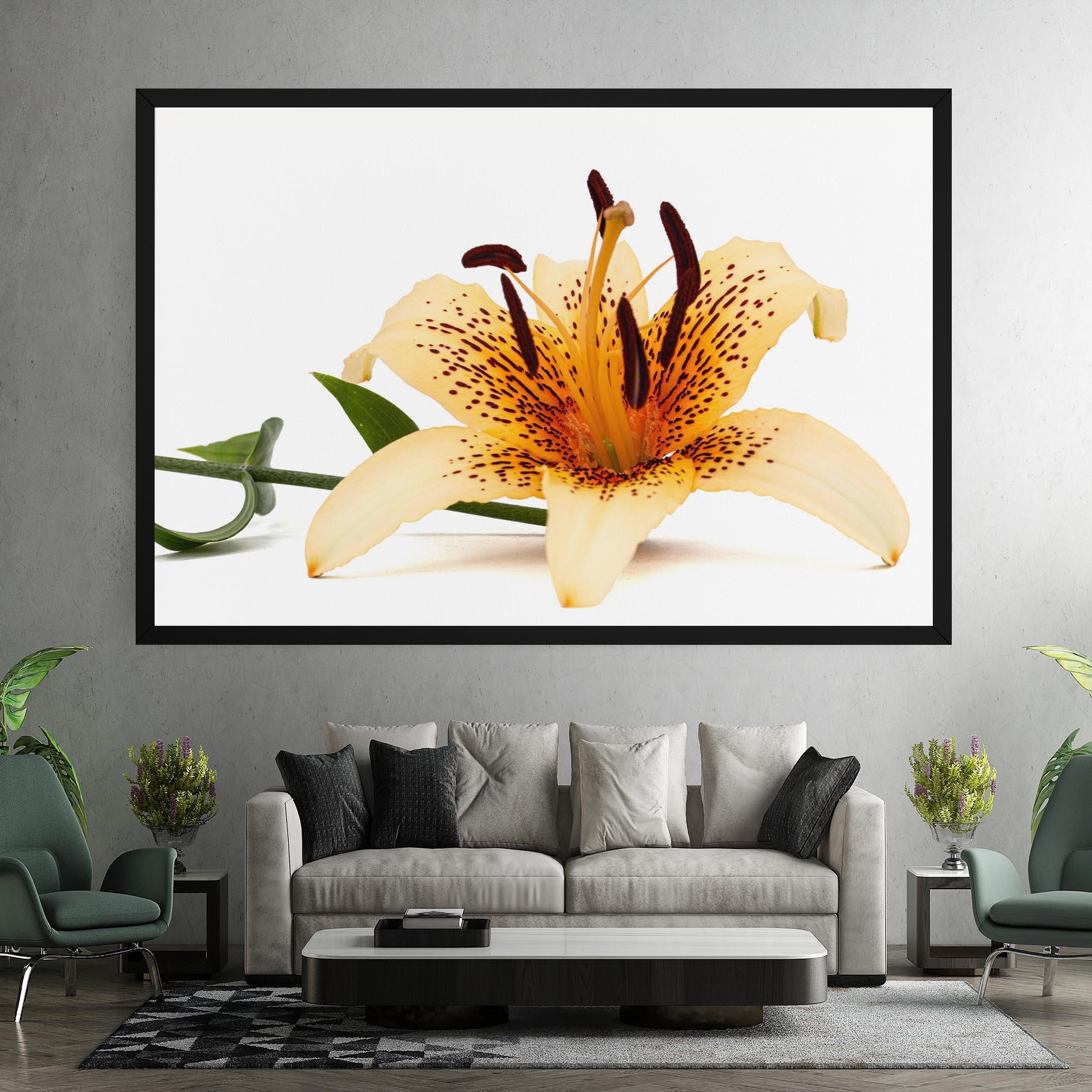 Leinwandbild Big Yellow Lily mockup 7