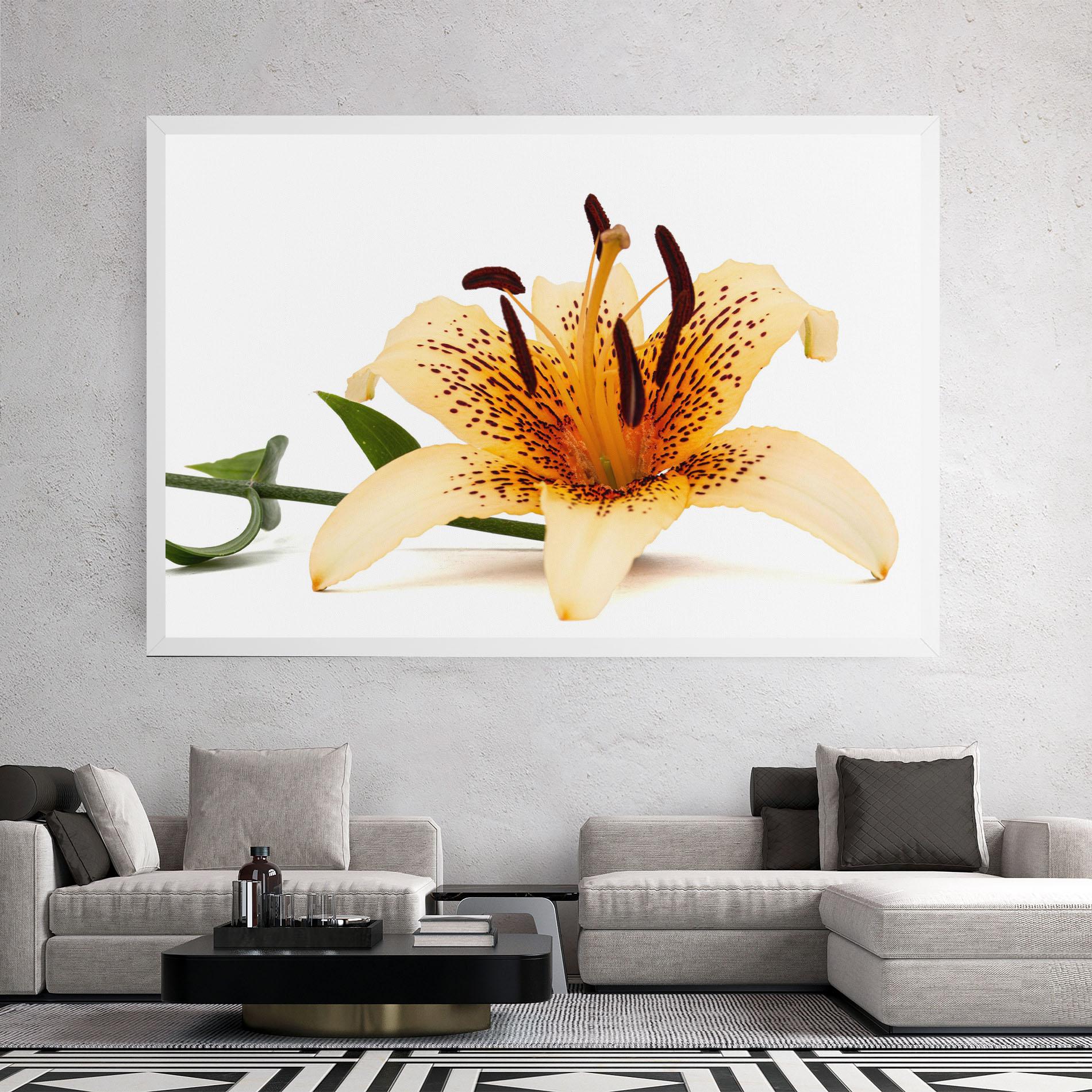 Leinwandbild Big Yellow Lily mockup 2