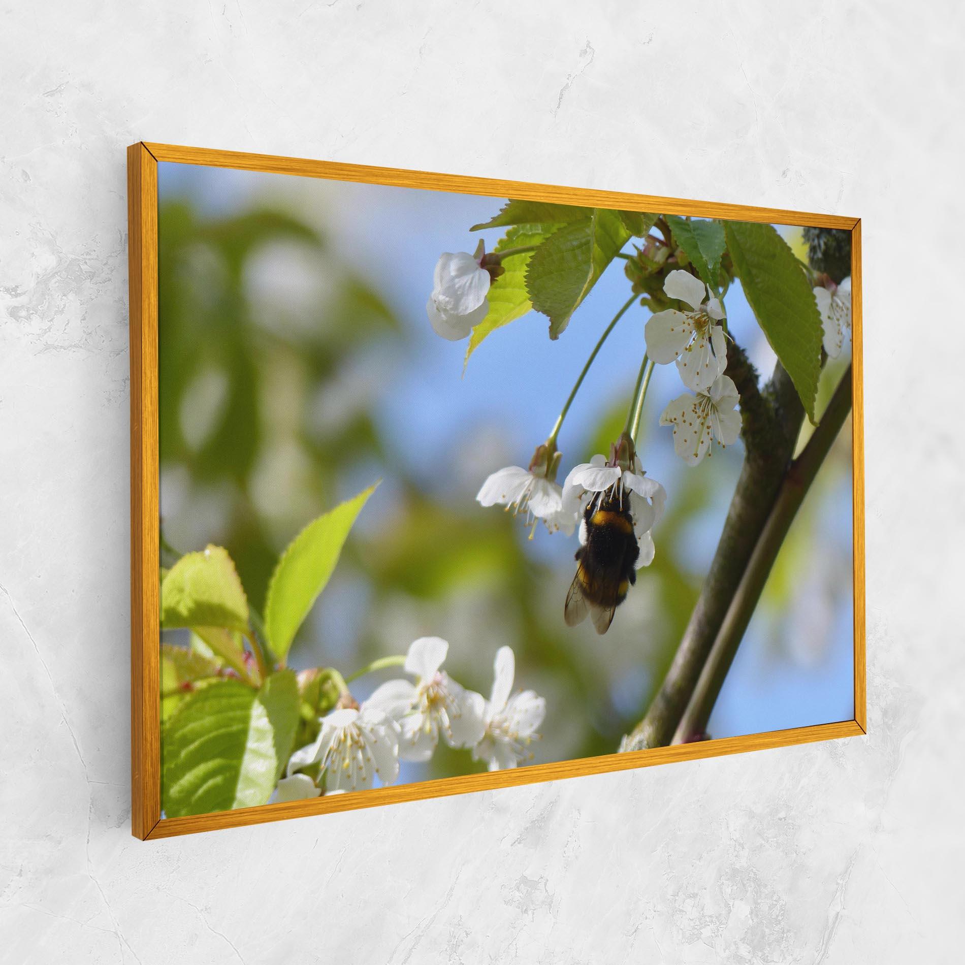 Leinwandbild Bee Wild Tree mockup 1