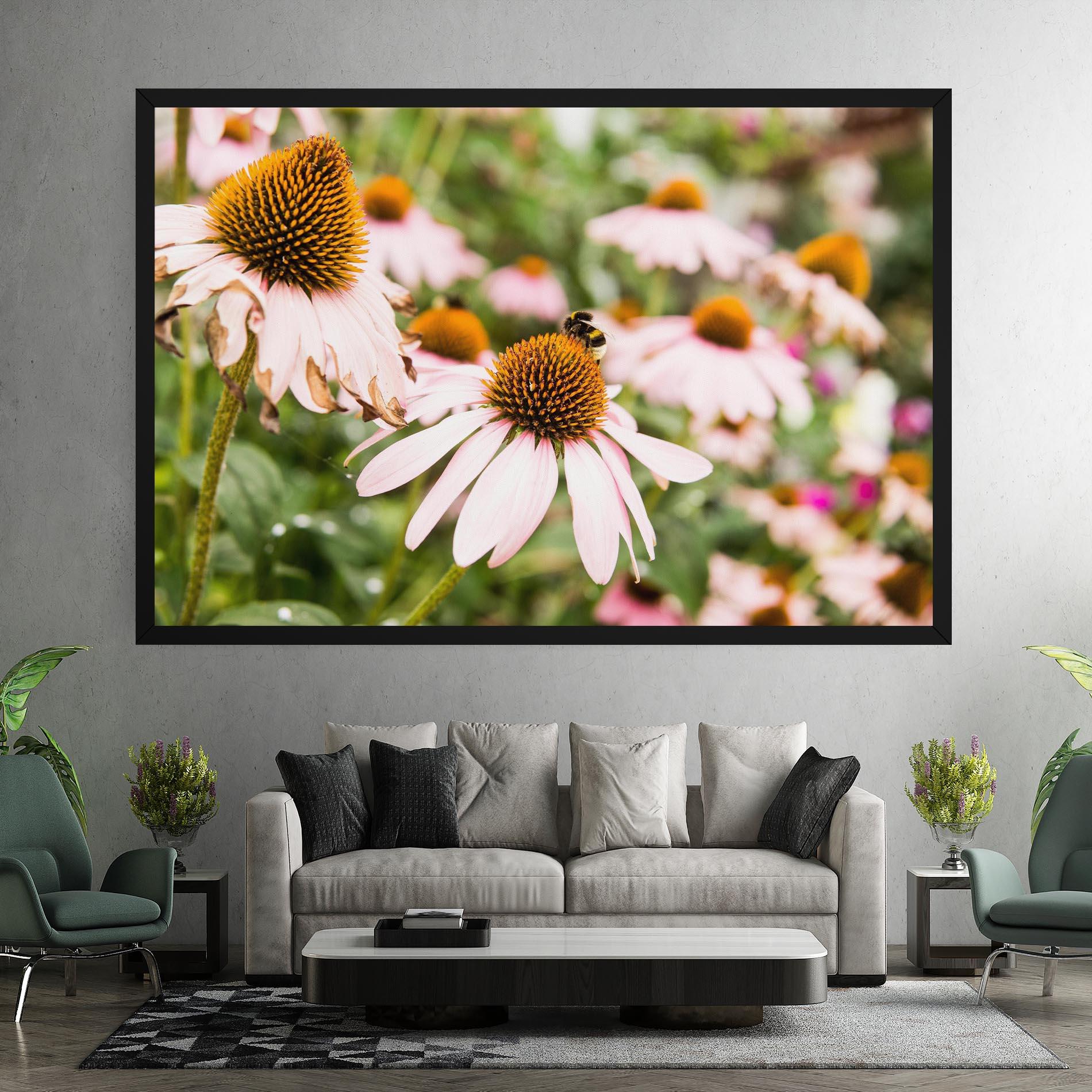 Leinwandbild Daylight Bee mockup 7