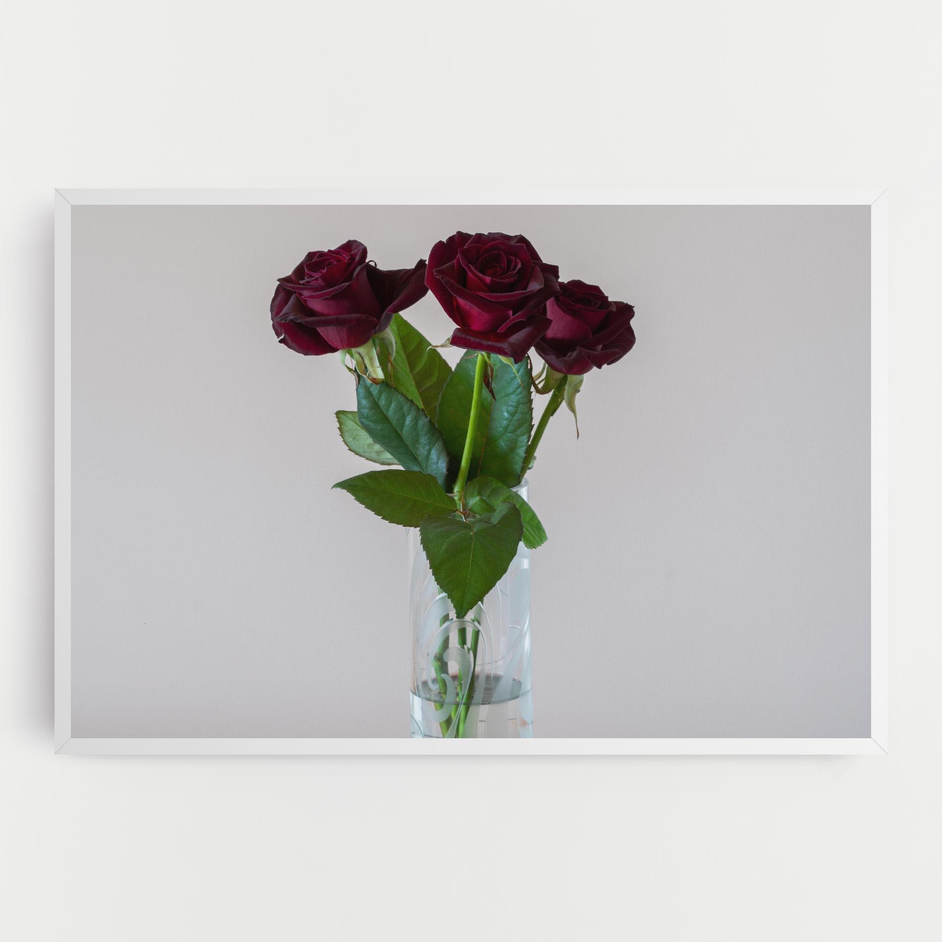 Leinwandbild Red Roses Vase mockup 0
