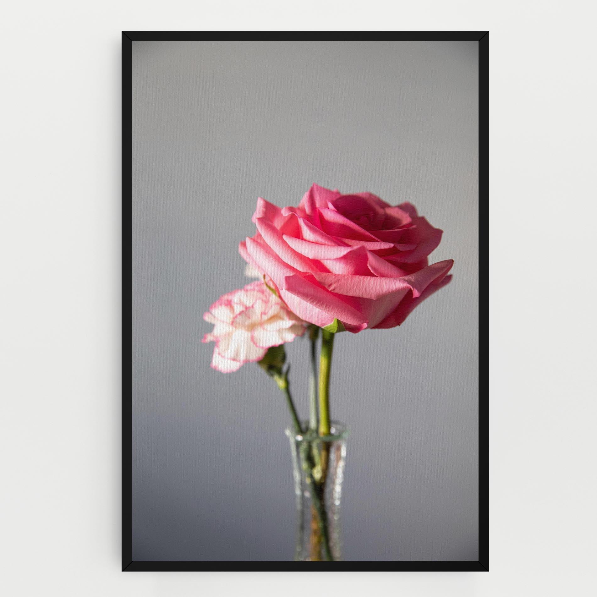 Leinwandbild Big Pink Rose Vase mockup 0