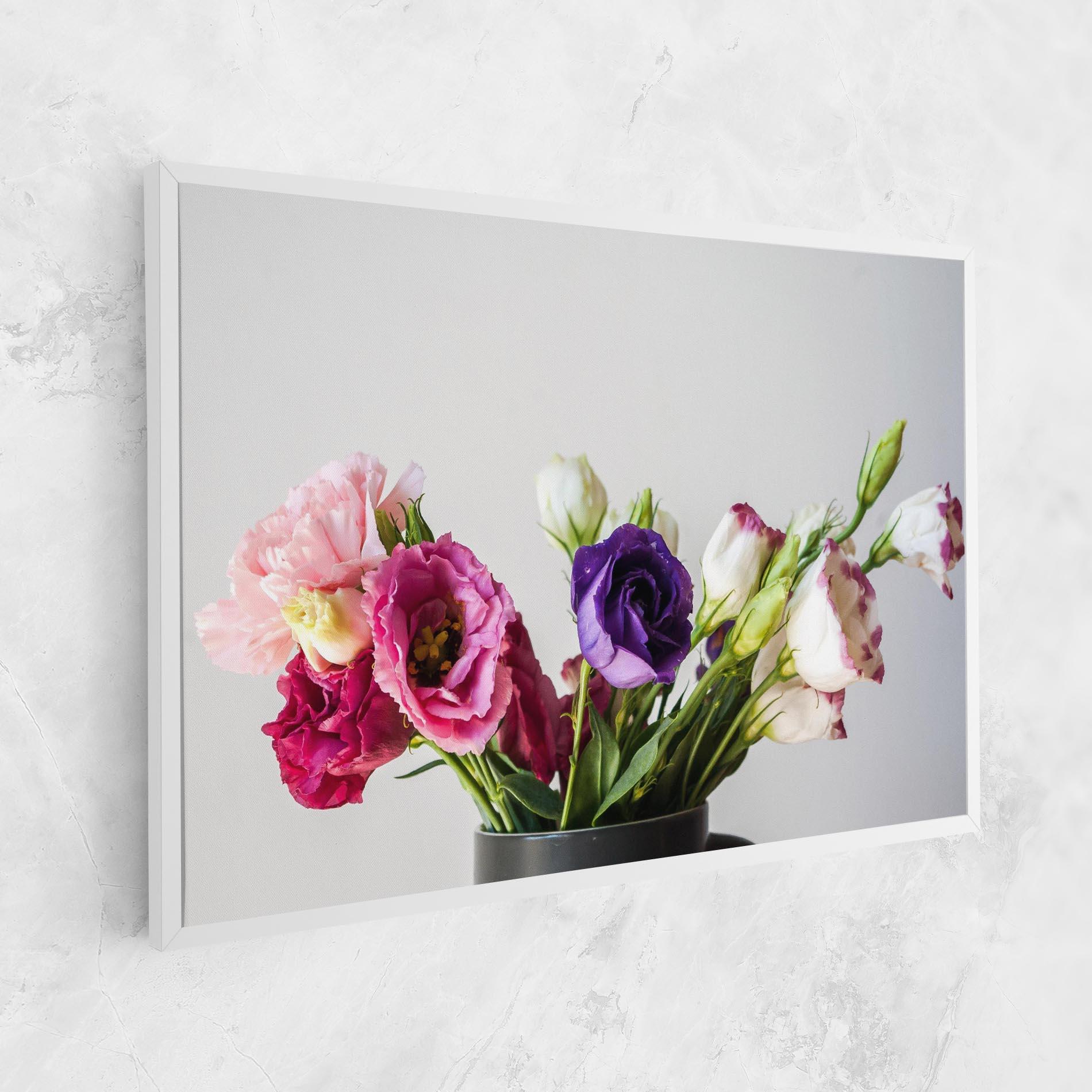 Leinwandbild Flowers In Vase mockup 1