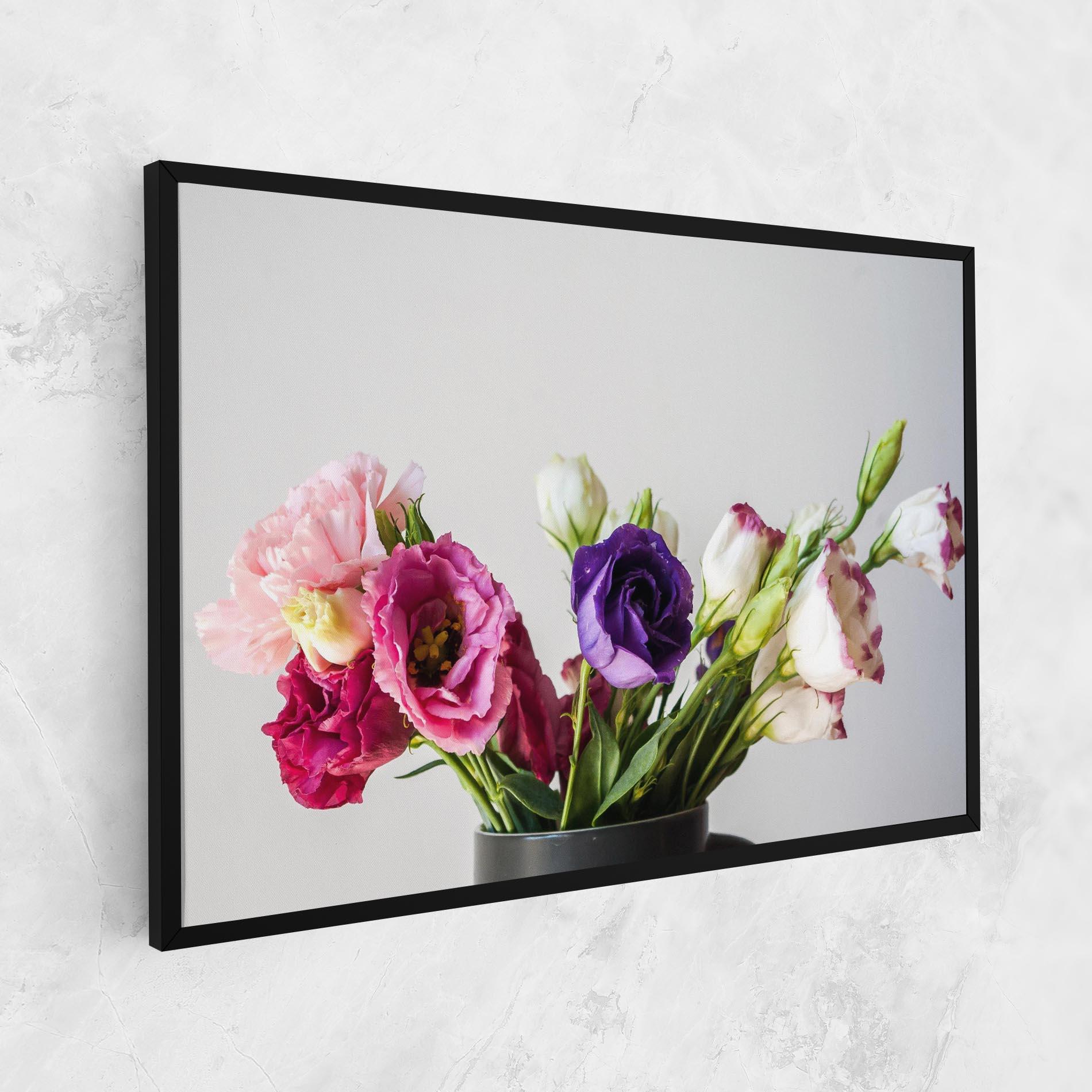 Leinwandbild Flowers In Vase mockup 1