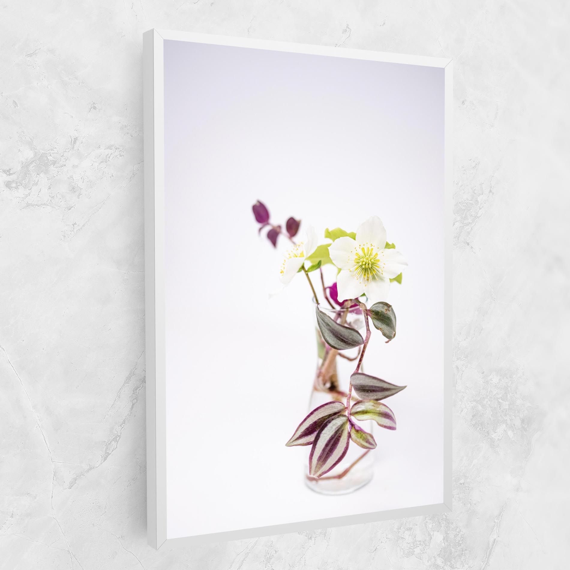 Pretty Leaf Vase mockup 1