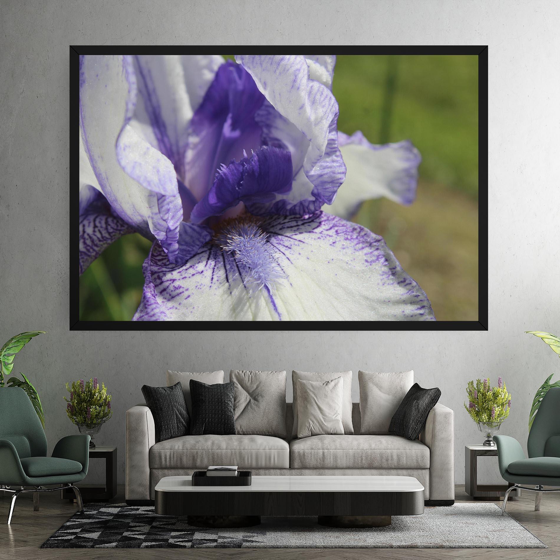 Leinwandbild White Purple Iris mockup 7