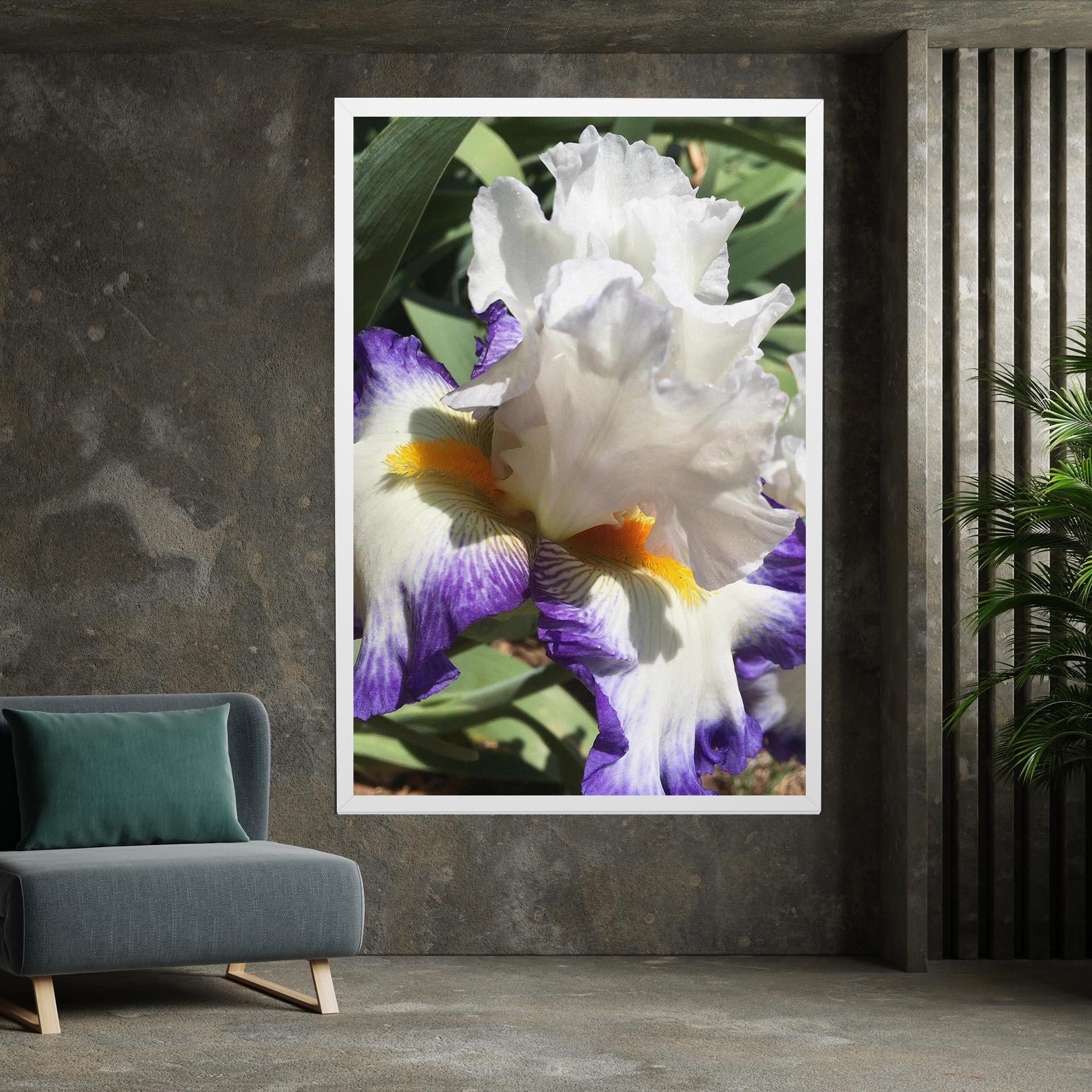 Leinwandbild Garden White Purple Irirs mockup 7