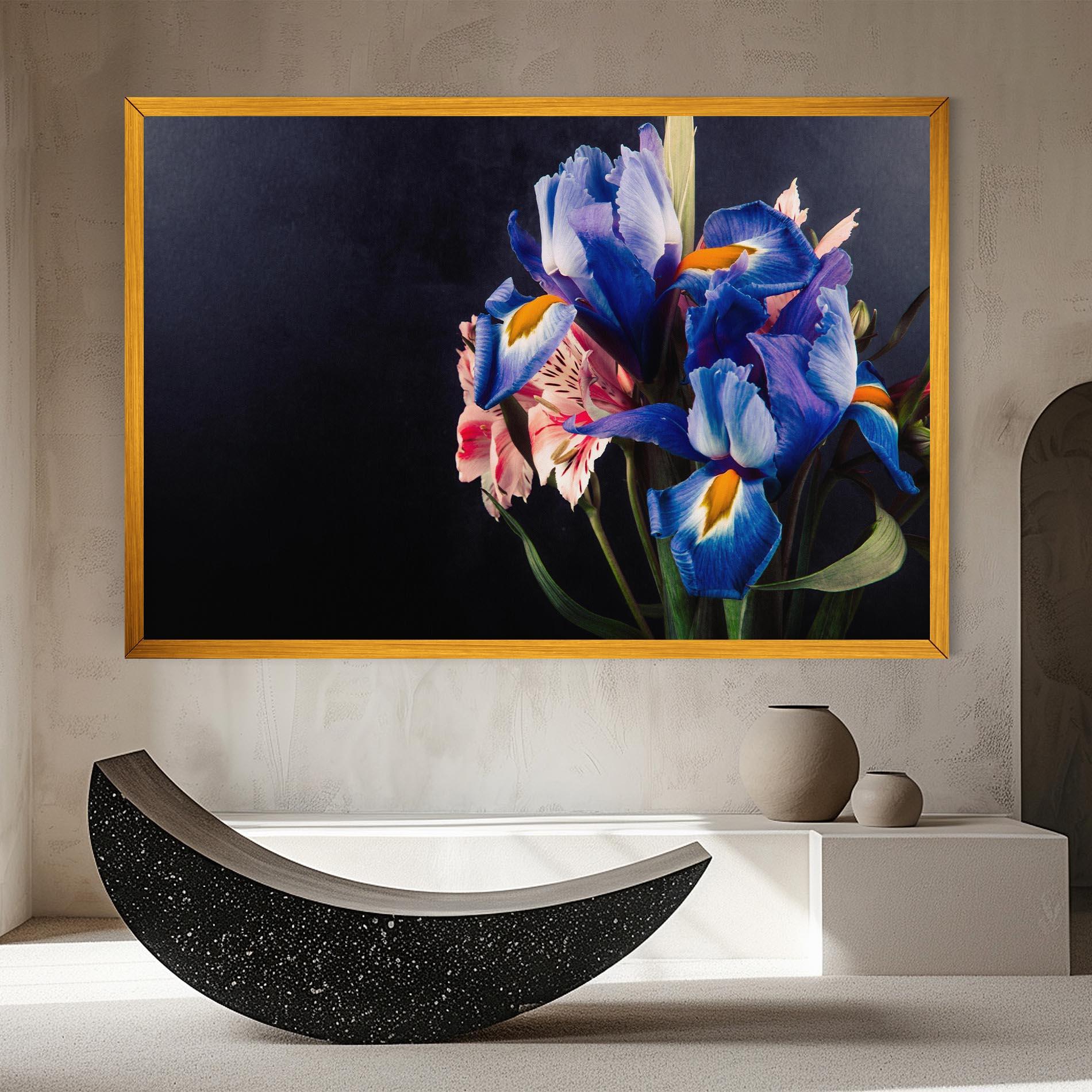 Leinwandbild Iris Bouquet mockup 8
